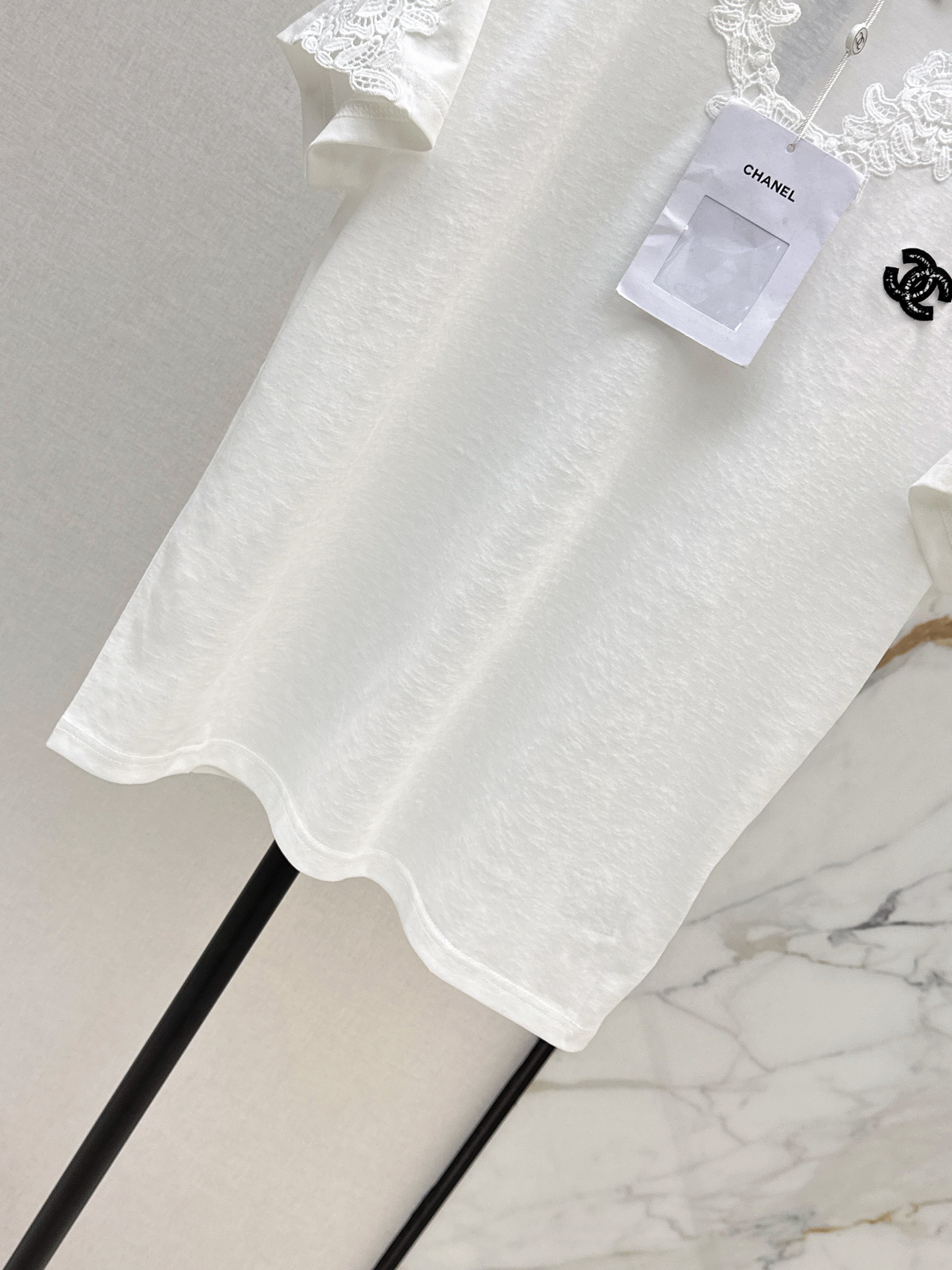 26SS — New Lace-Paneled Back T-Shirt