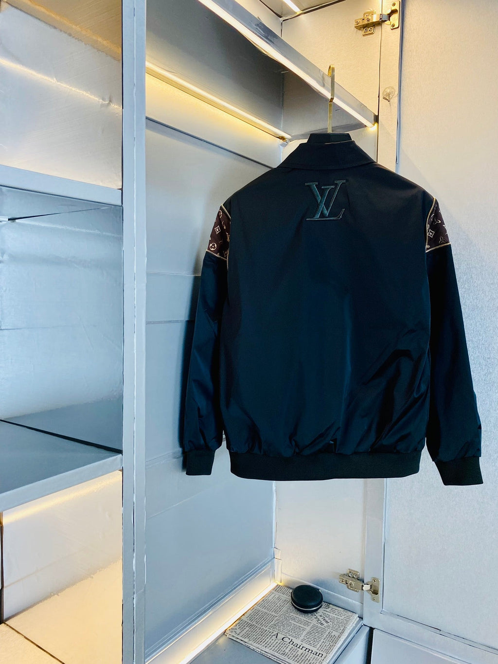 Outerwear, jacket, windproof coat