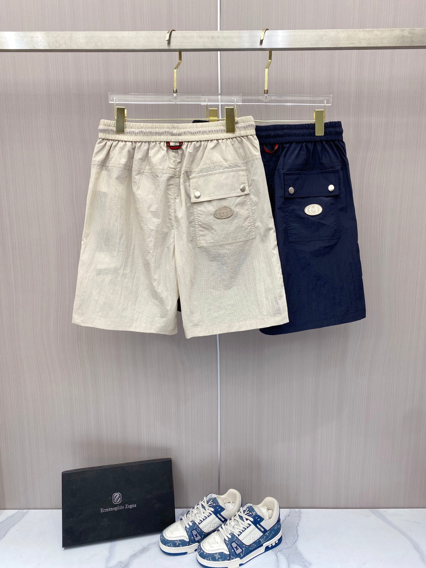 Color-blocked drawstring casual shorts