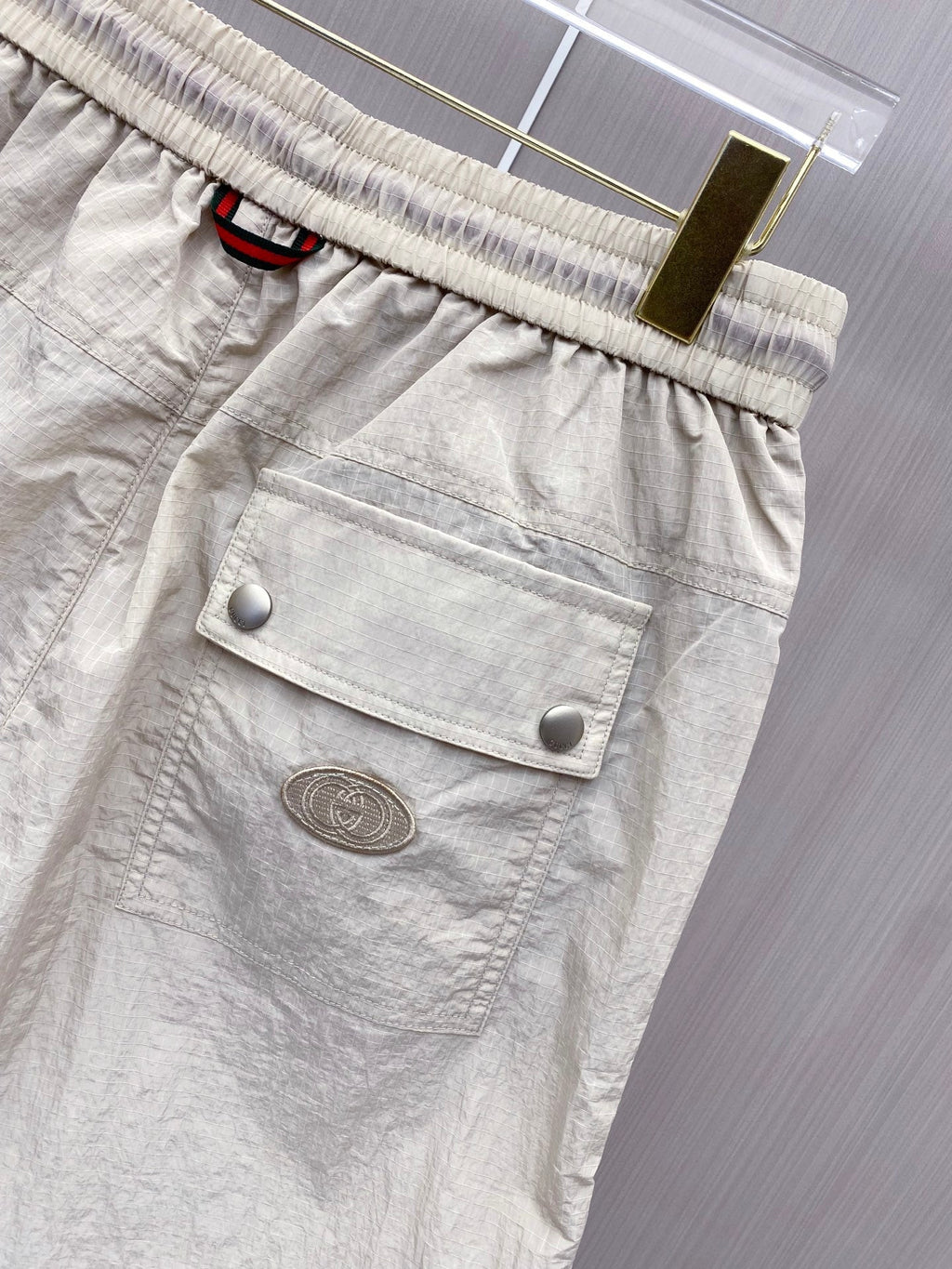 Color-blocked drawstring casual shorts