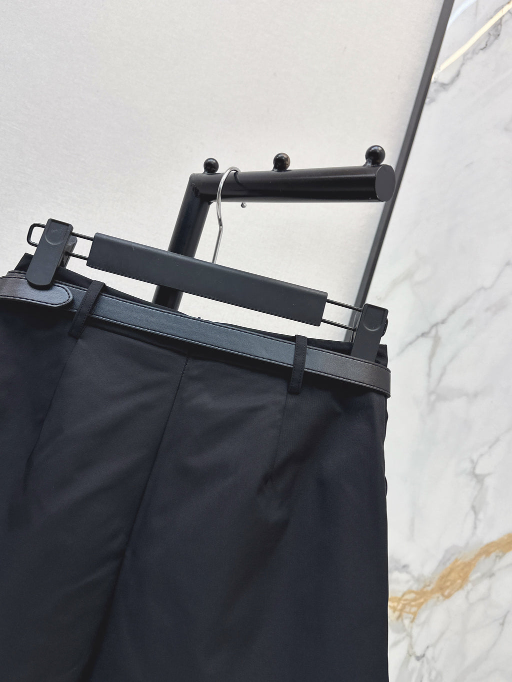26SS — New Belt-Decorated Shorts