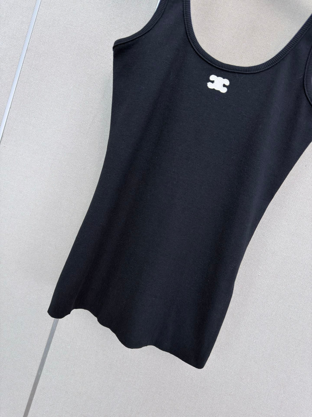 26 New Embroidered Vest