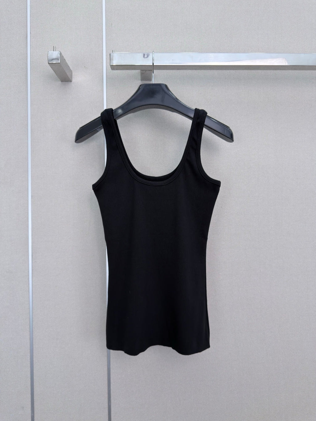 26 New Embroidered Vest
