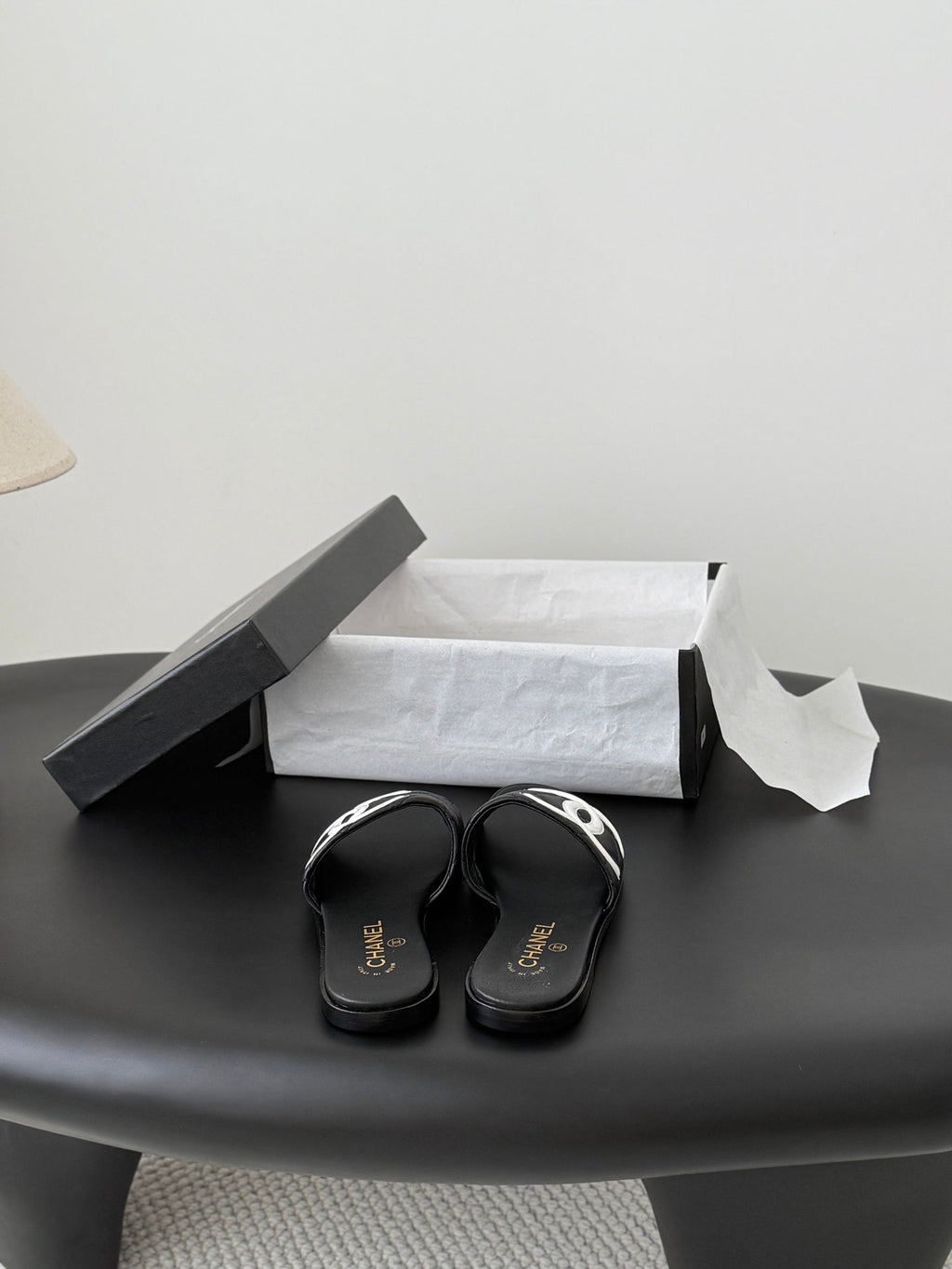 slippers