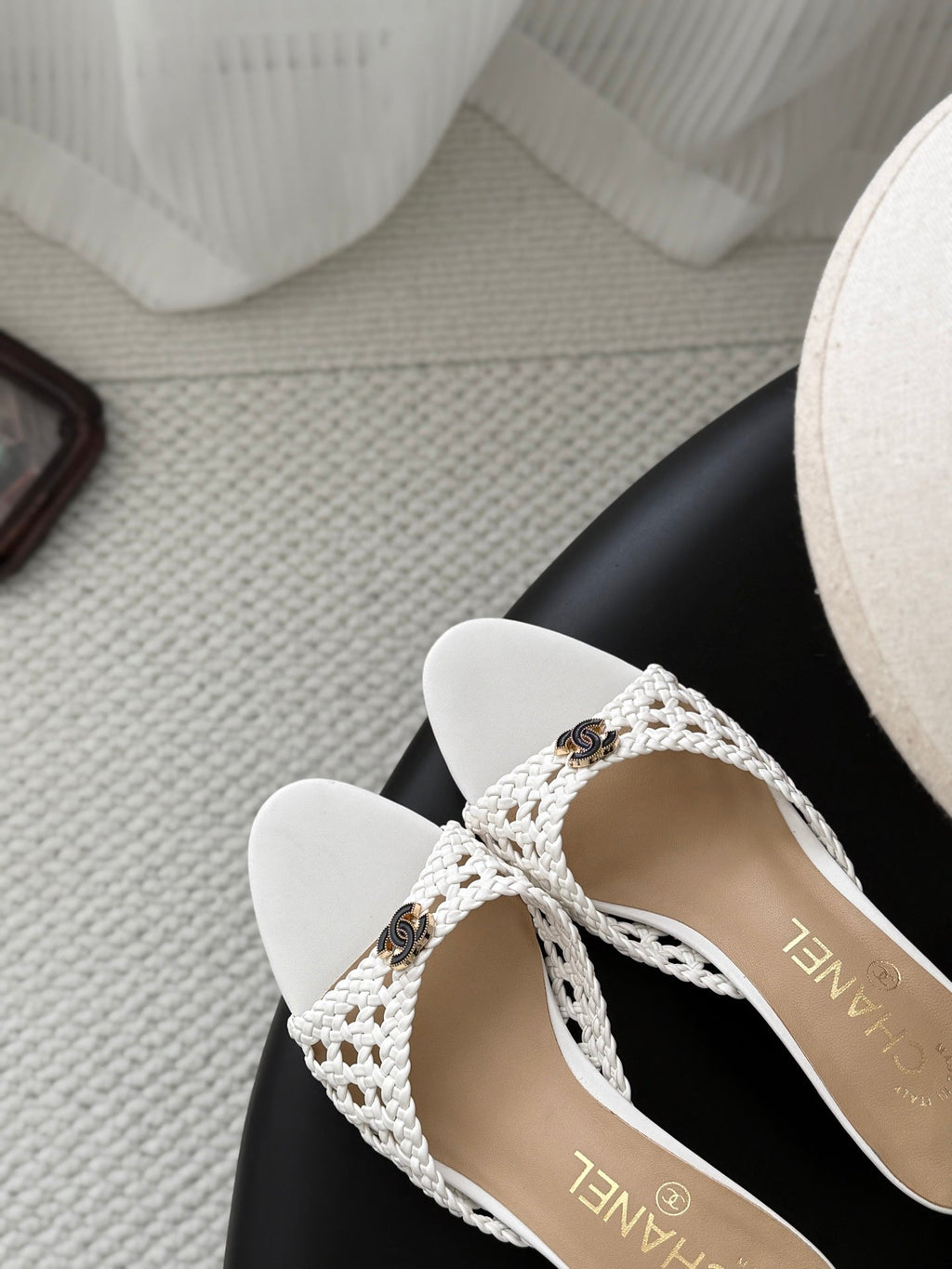 26 New Woven Slippers