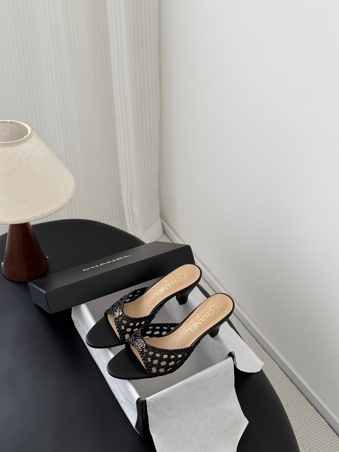 26 New Woven Slippers