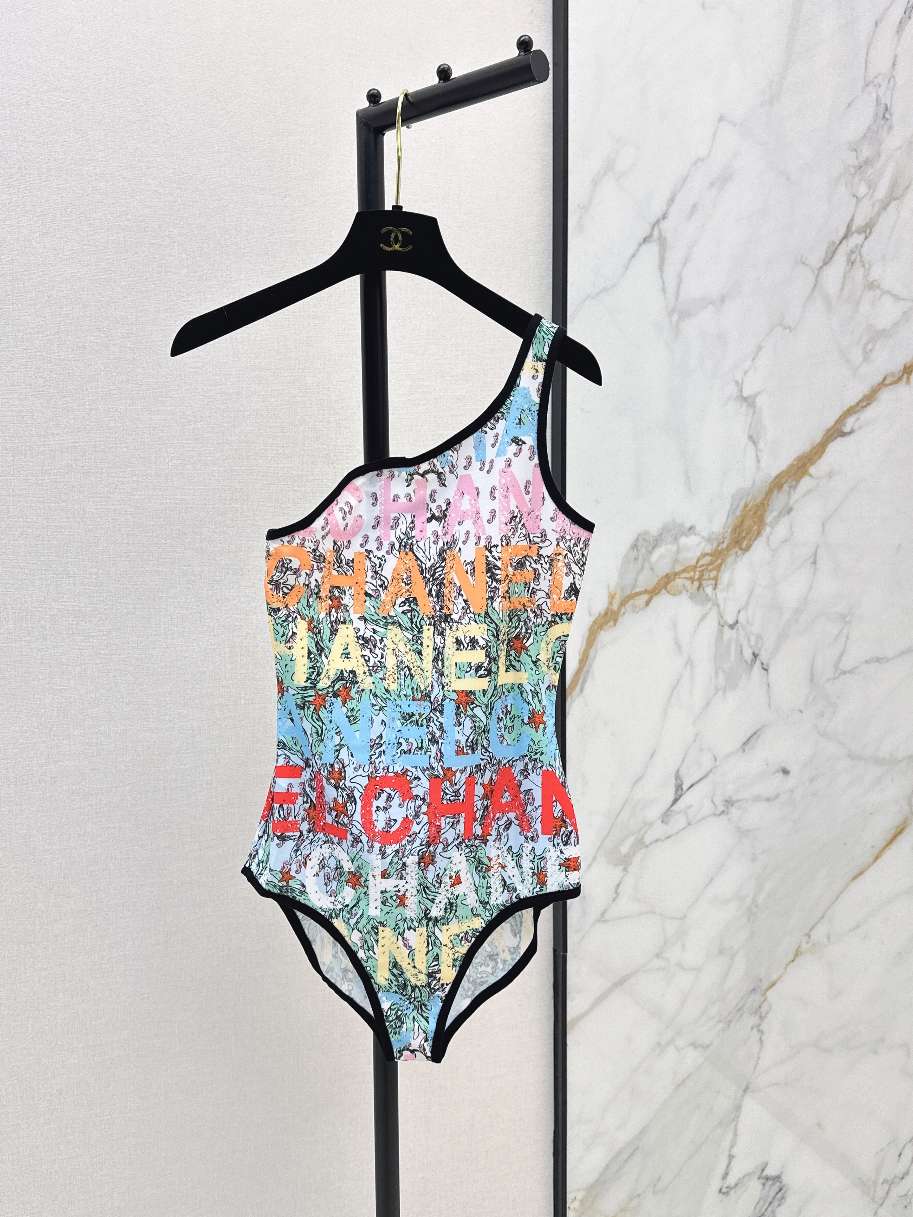 New one-shoulder graffiti one-piece swimsuit