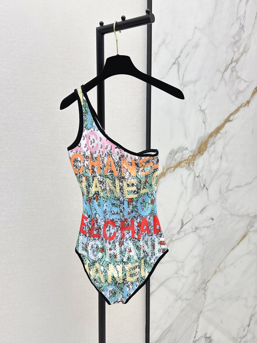 New one-shoulder graffiti one-piece swimsuit