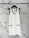 V-neck color-blocked dress