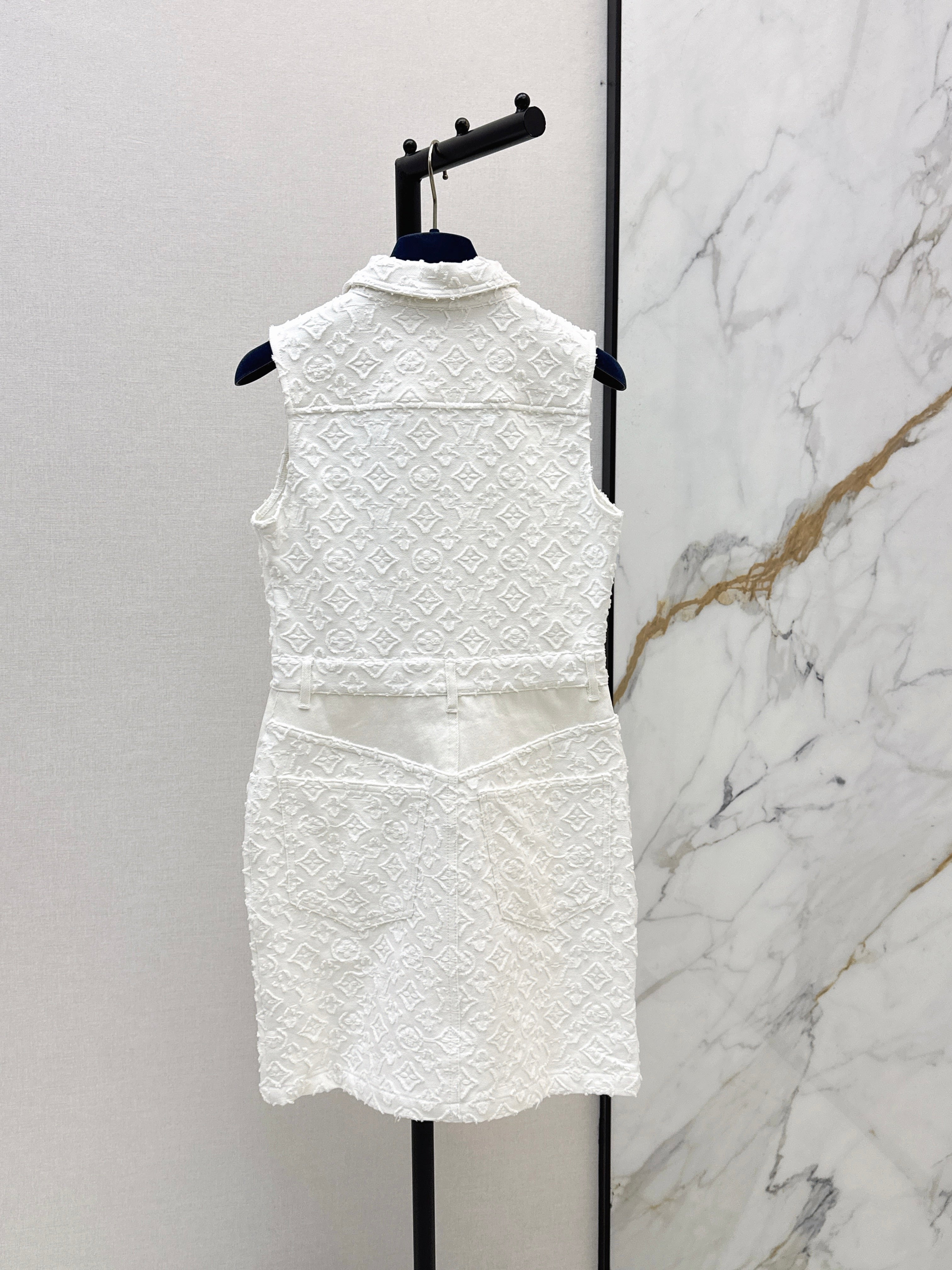 26 New Jacquard White Denim Dress