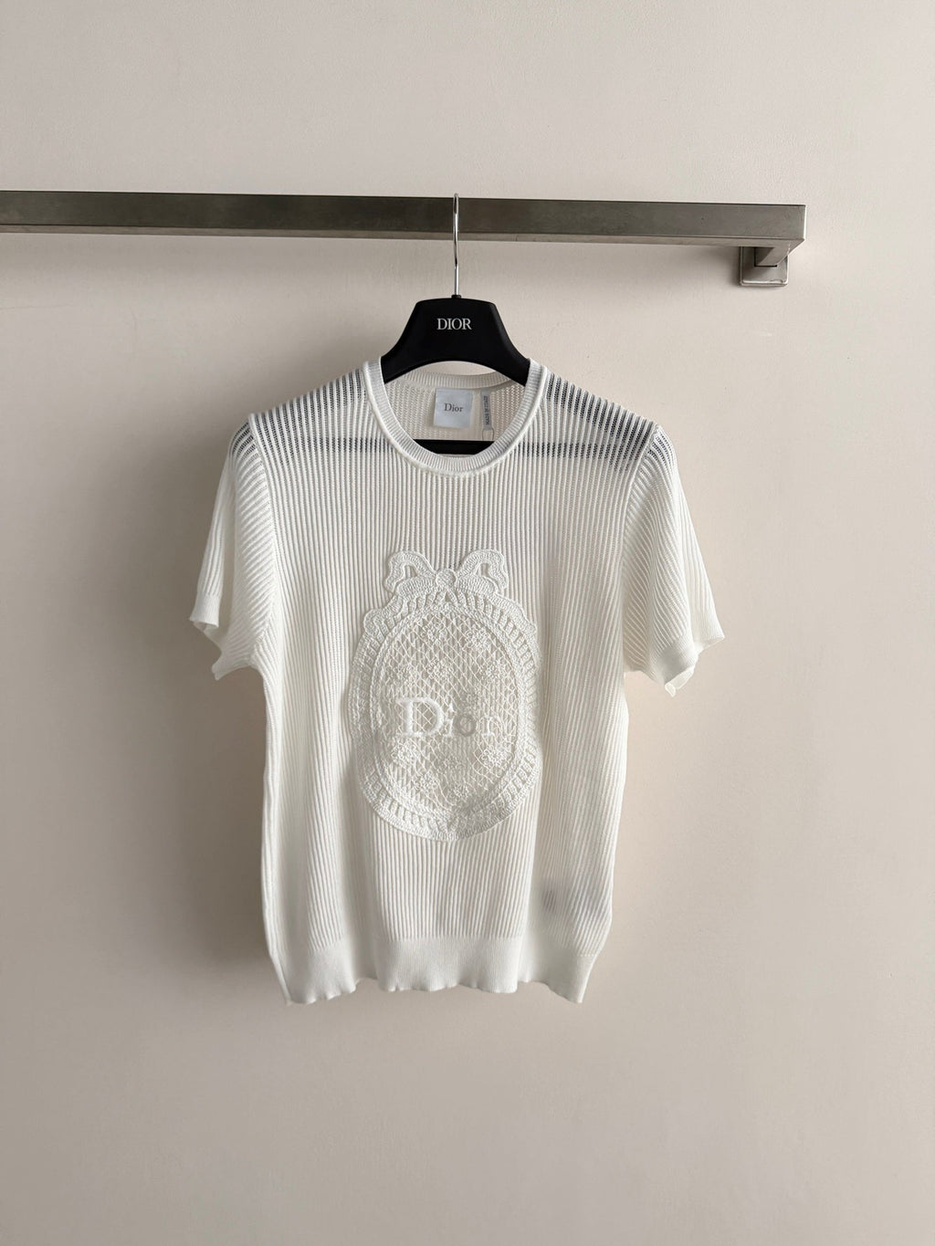 26 Bow-knitted short-sleeved top