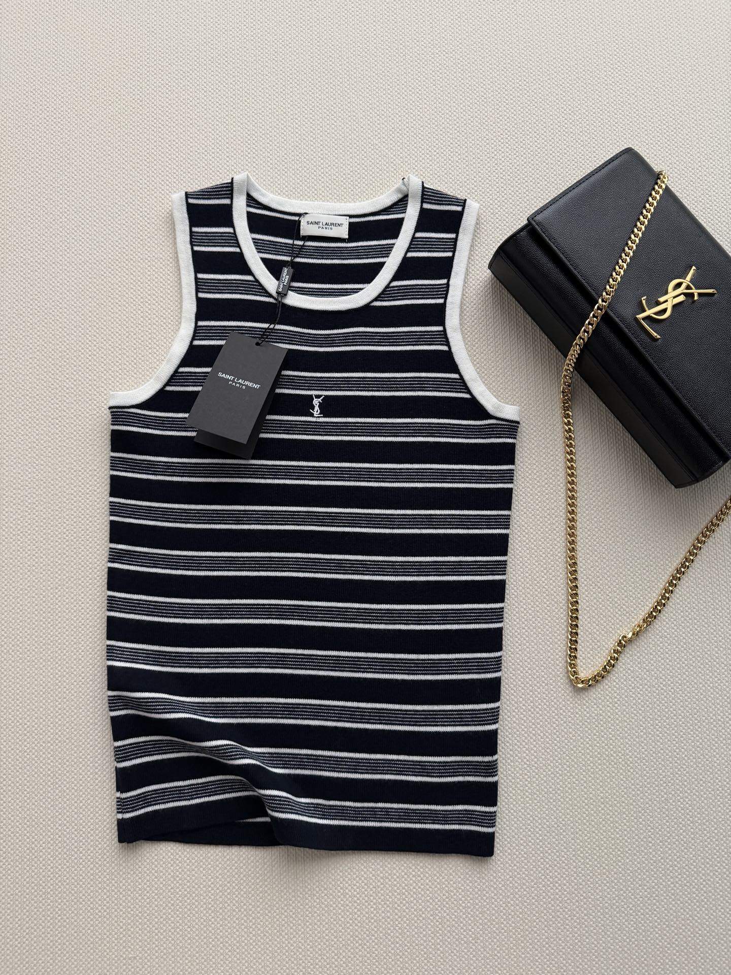 New striped knit vest