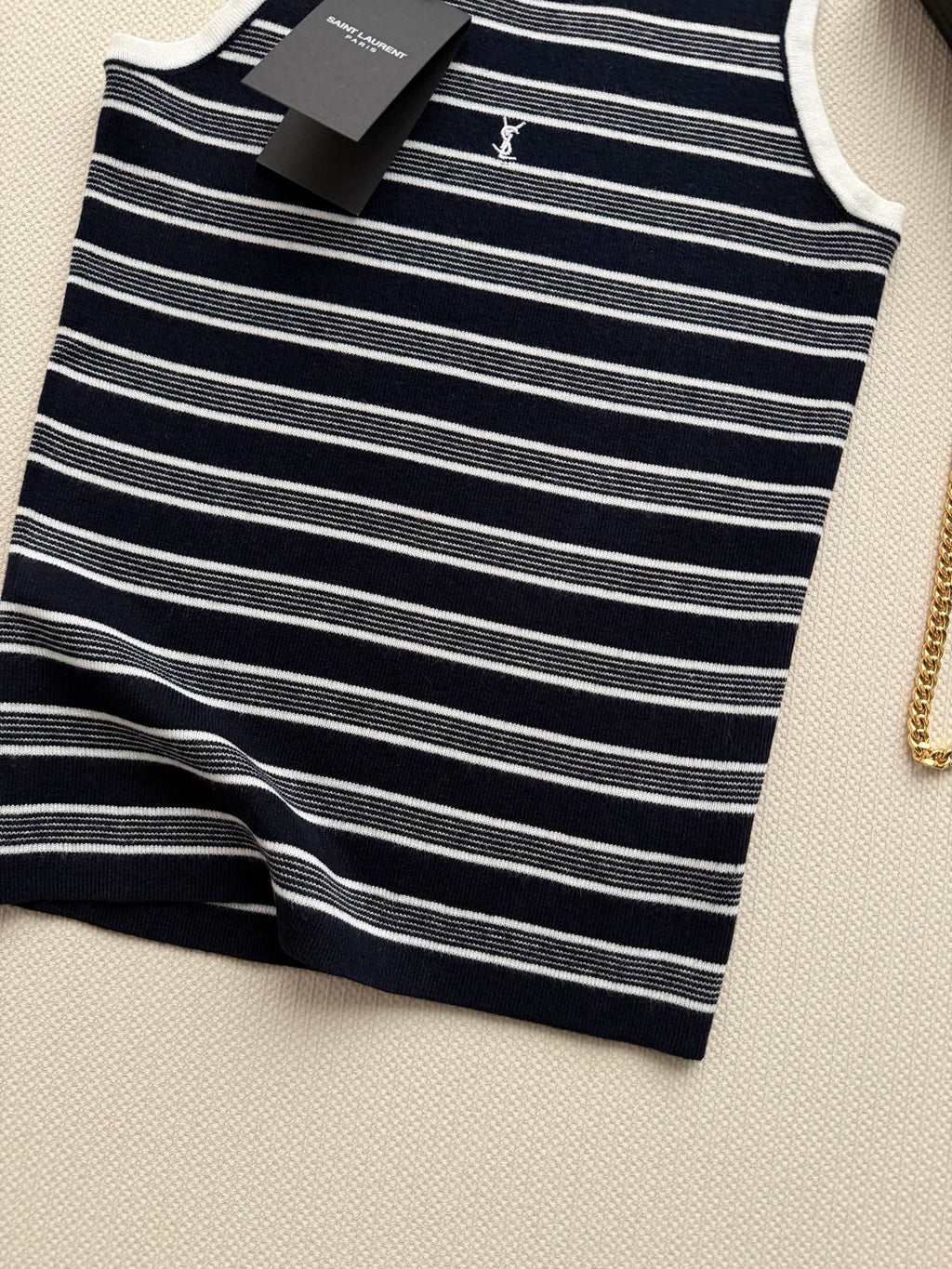 New striped knit vest