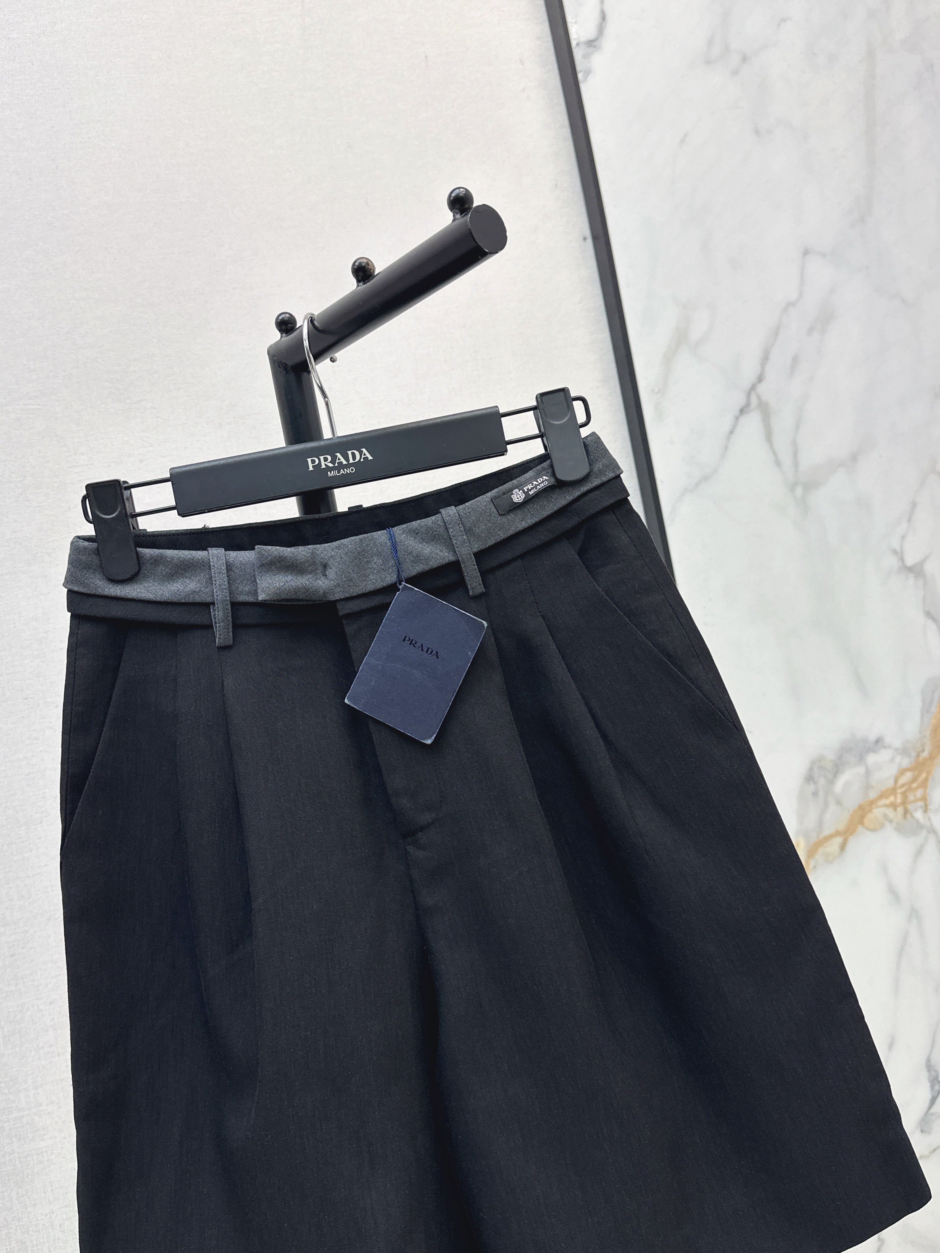 26SS - New Color-Blocked Waistband Design Shorts