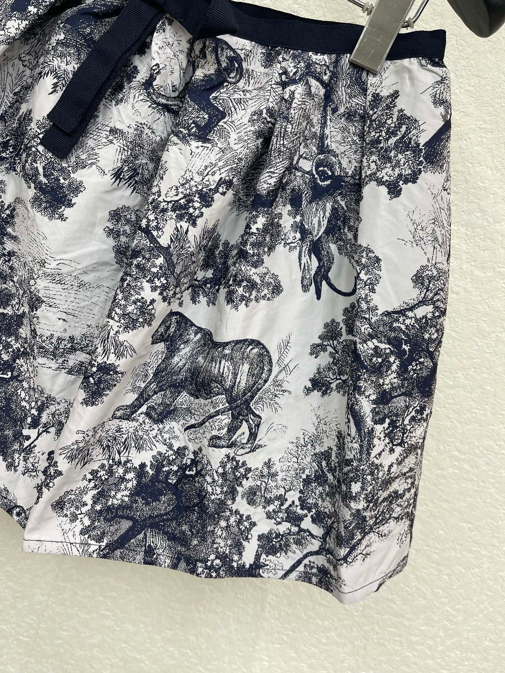 26 New Arrival: French Retro Style Jungle Print A-line Mini Skirt