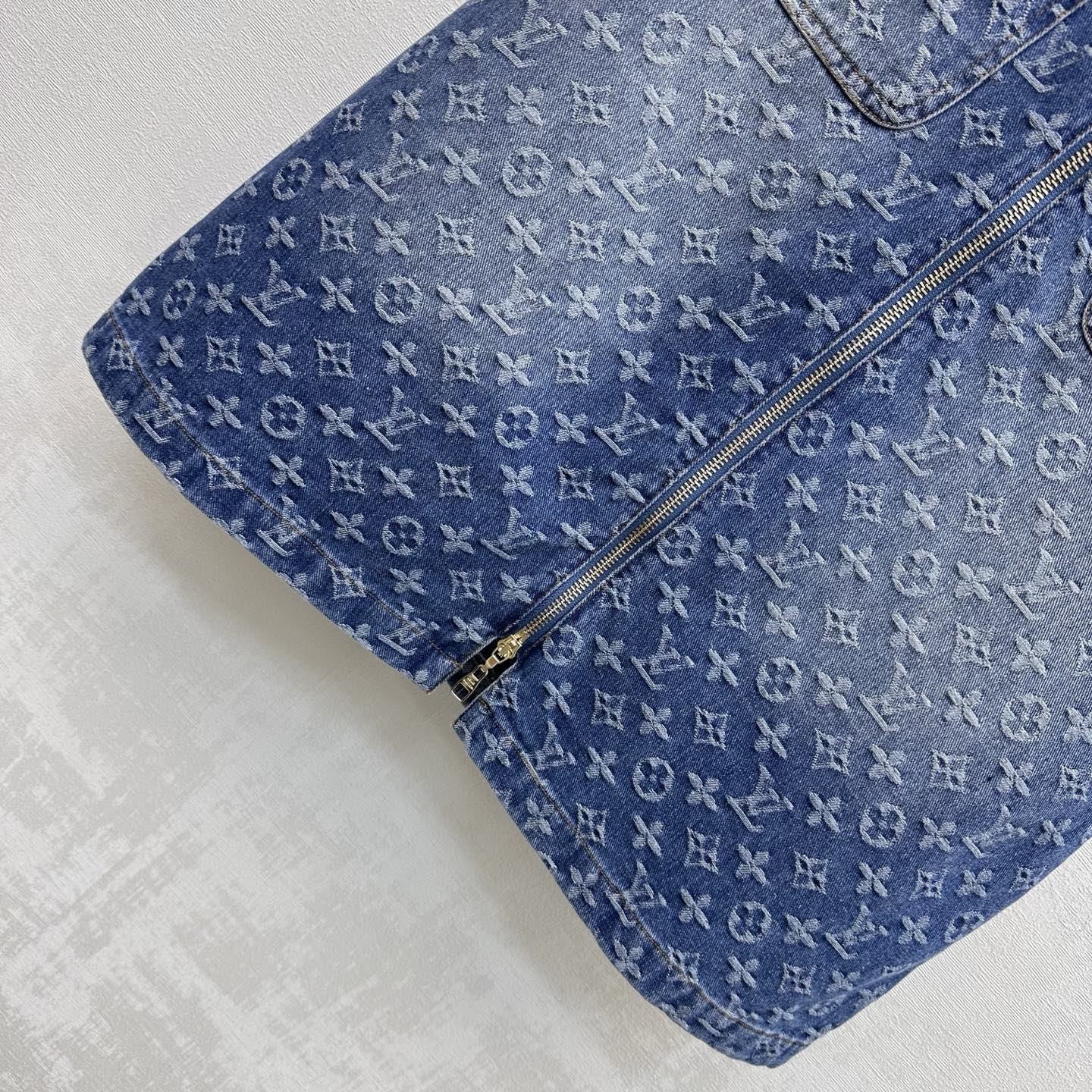26SS — New Jacquard Belt Denim Midi Skirt