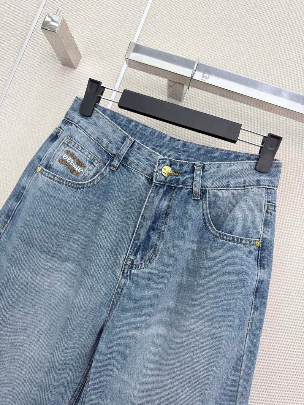 26 Spring/Summer New Straight Leg Jeans