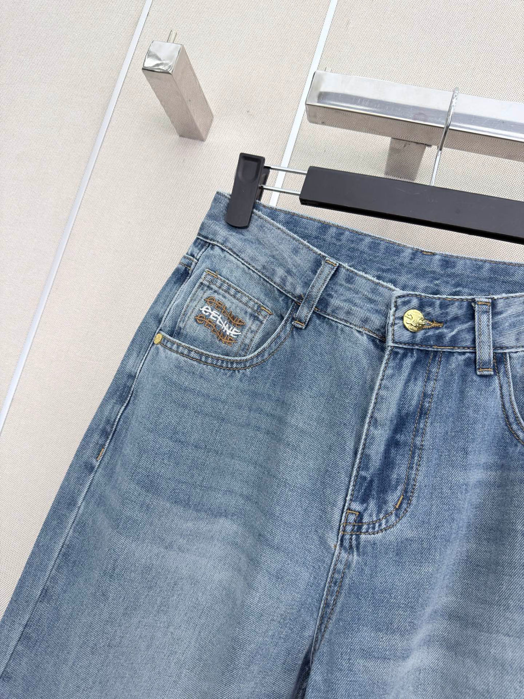 26 Spring/Summer New Straight Leg Jeans