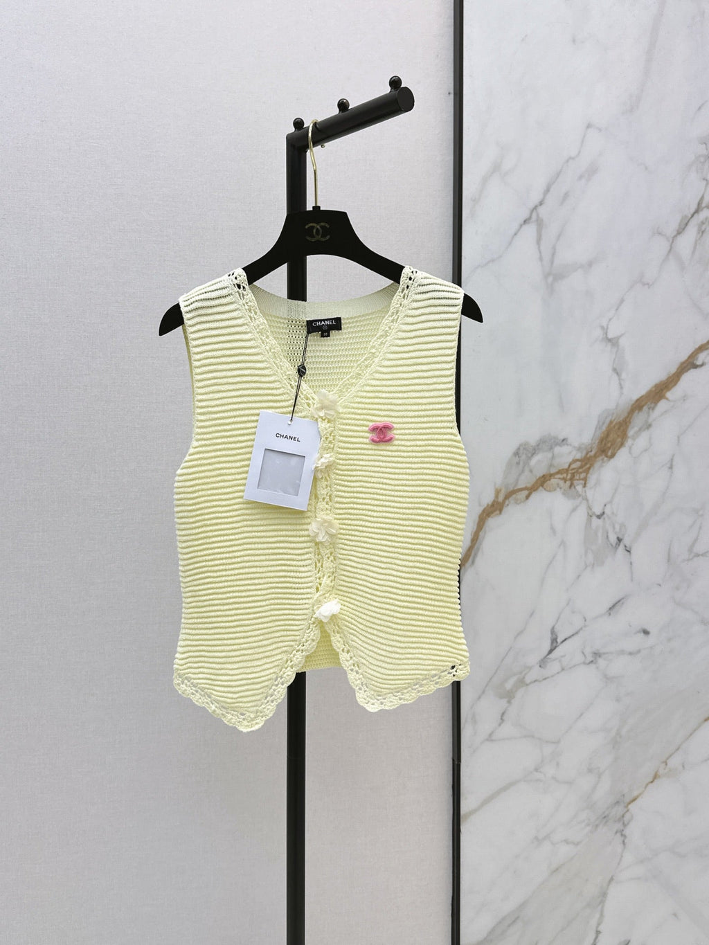 26Ss - New Logo Decorated Vest