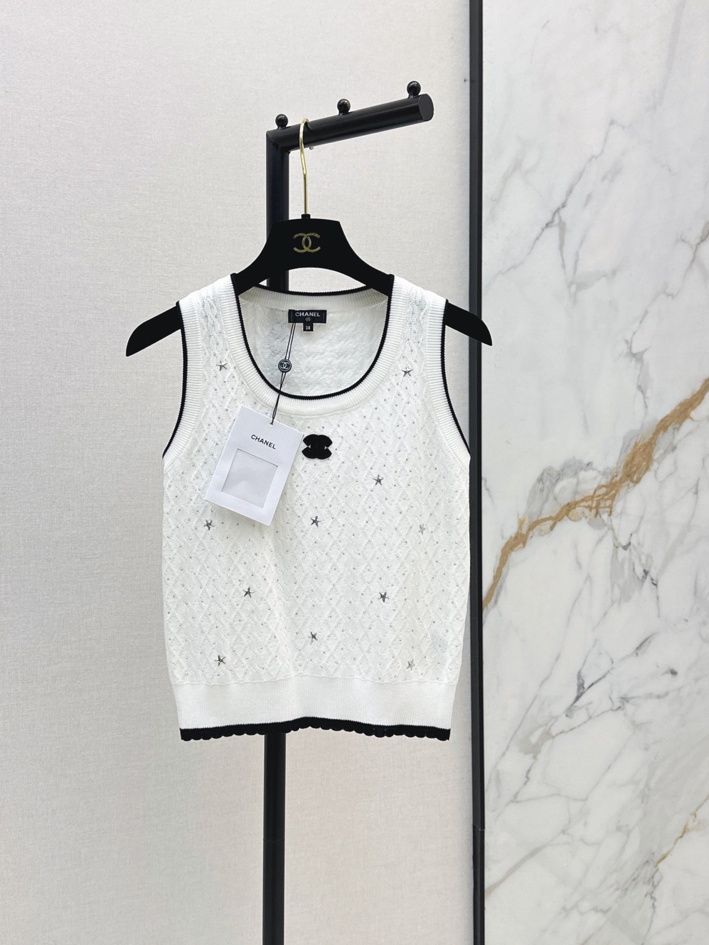 26Ss - New Logo-Decorated Knitted Vest