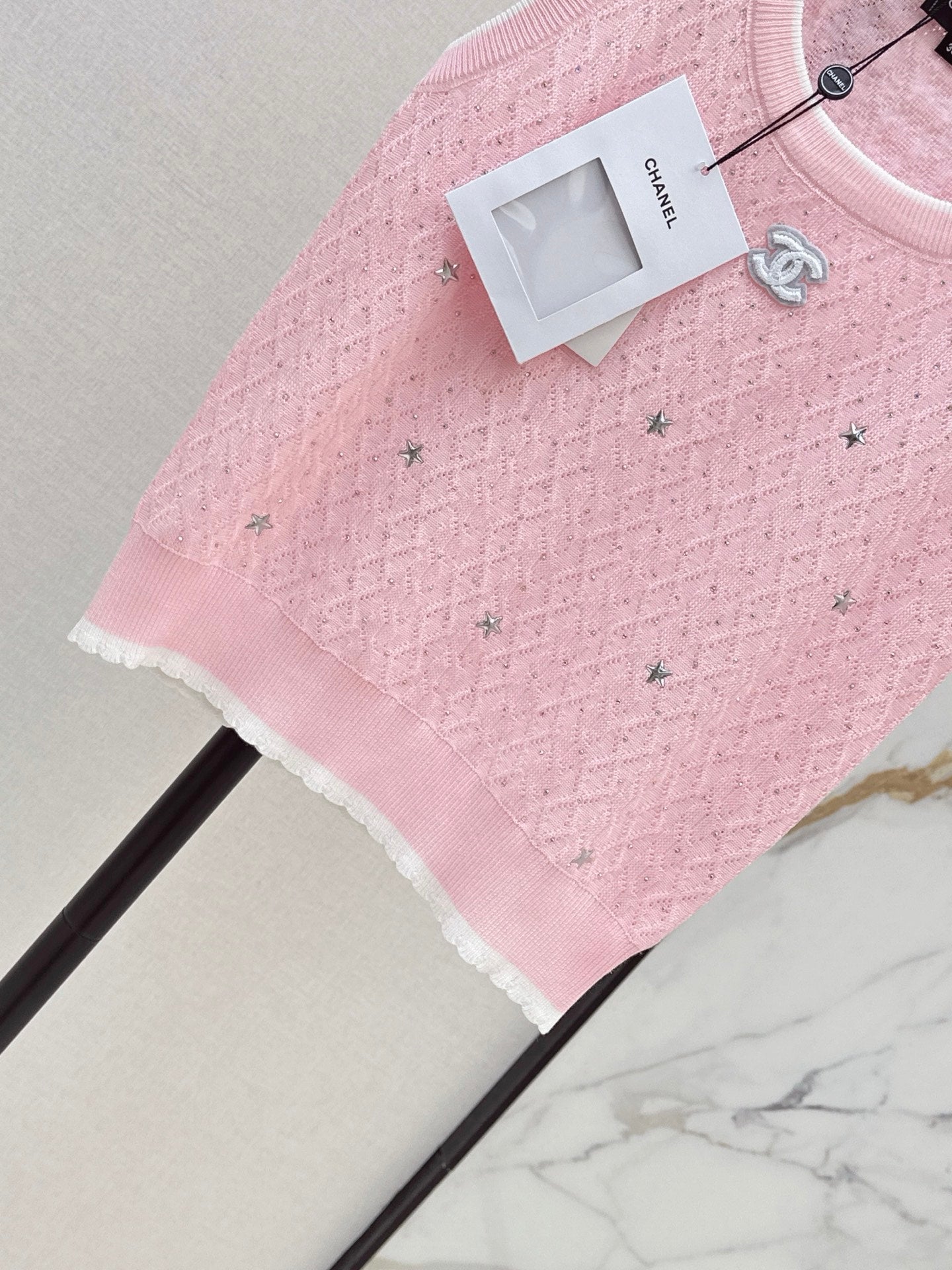 26Ss - New Logo-Decorated Knitted Vest