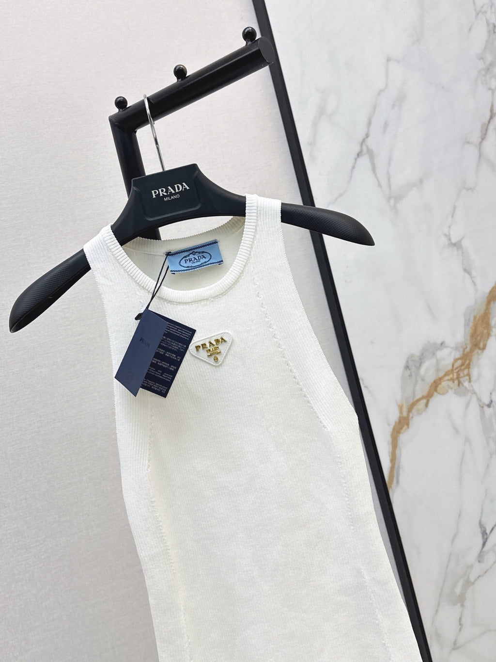 26Ss - Knitted Vest