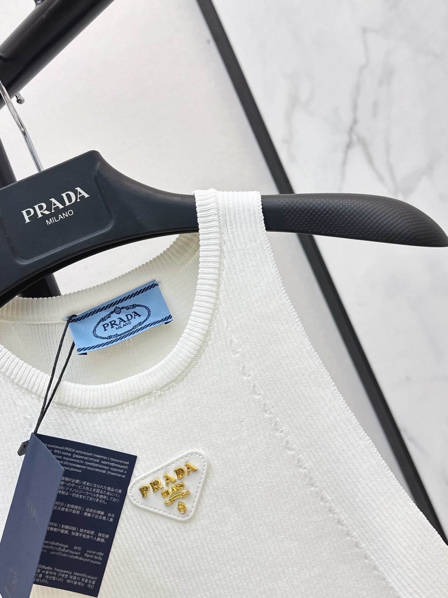 26Ss - Knitted Vest