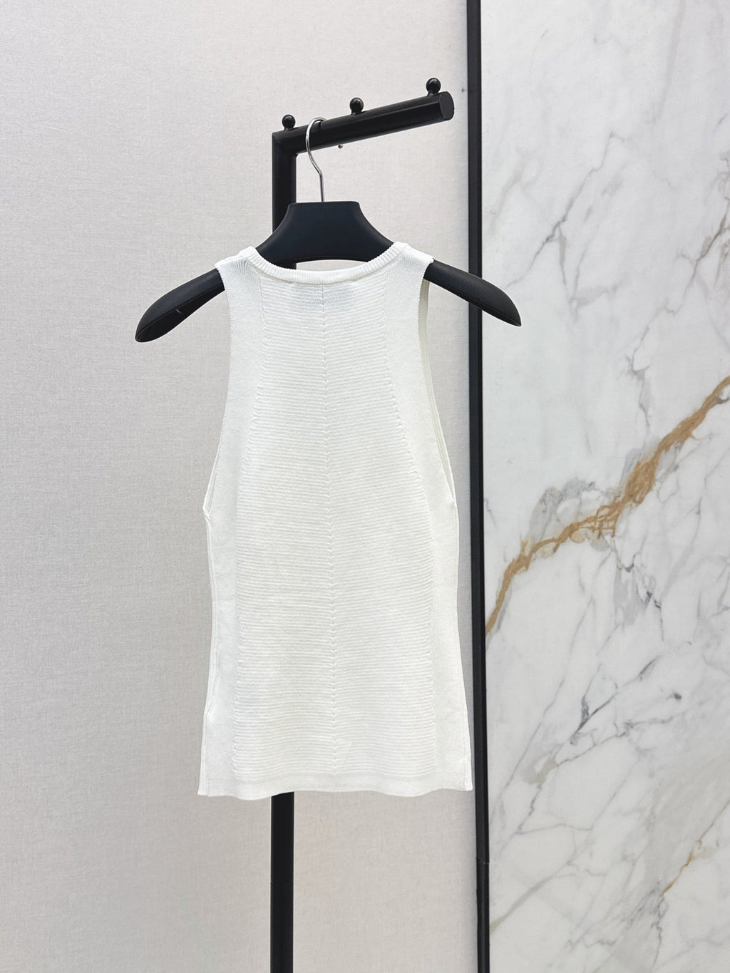 26Ss - Knitted Vest