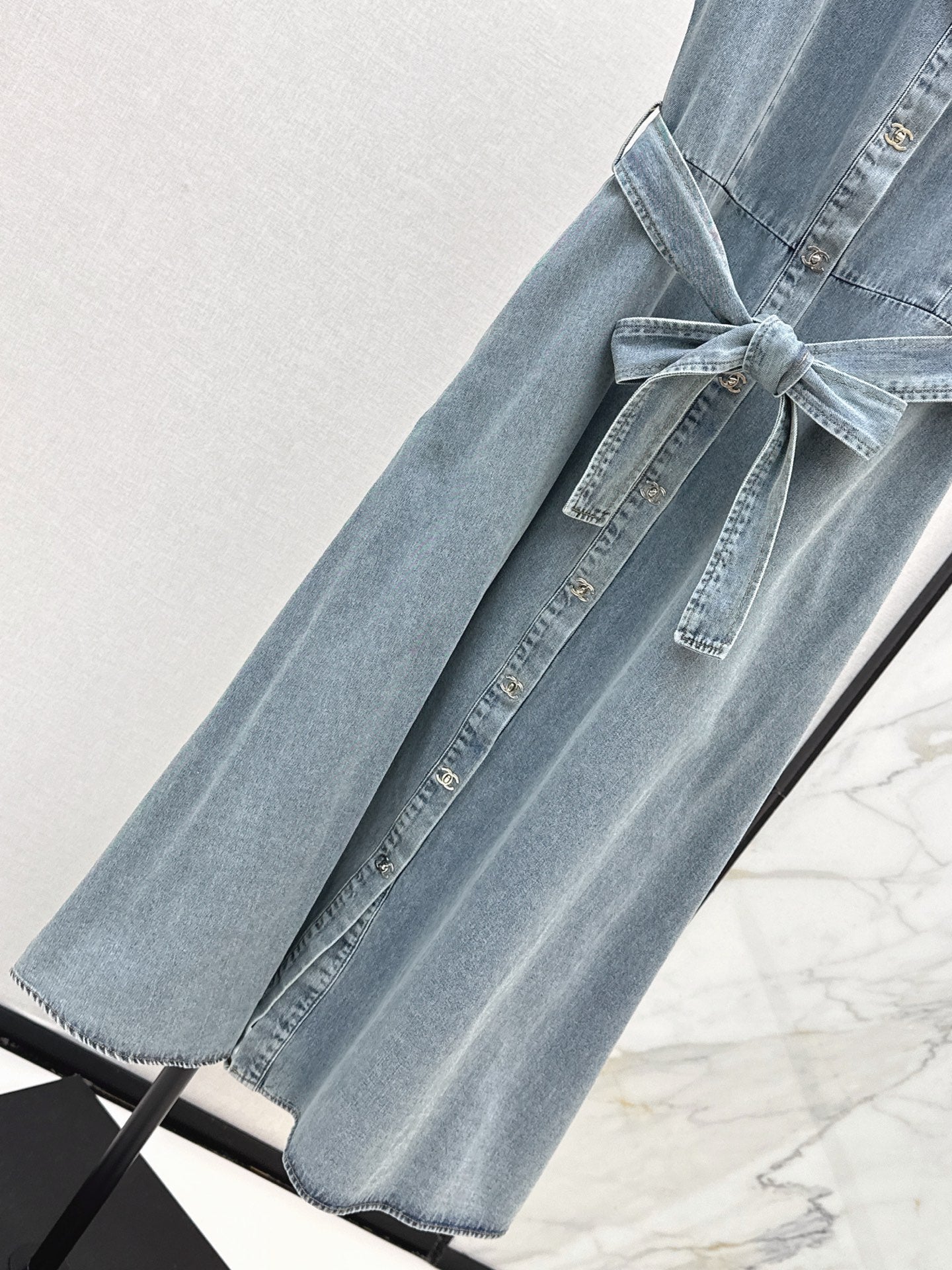 26Ss - New Denim Button Dress