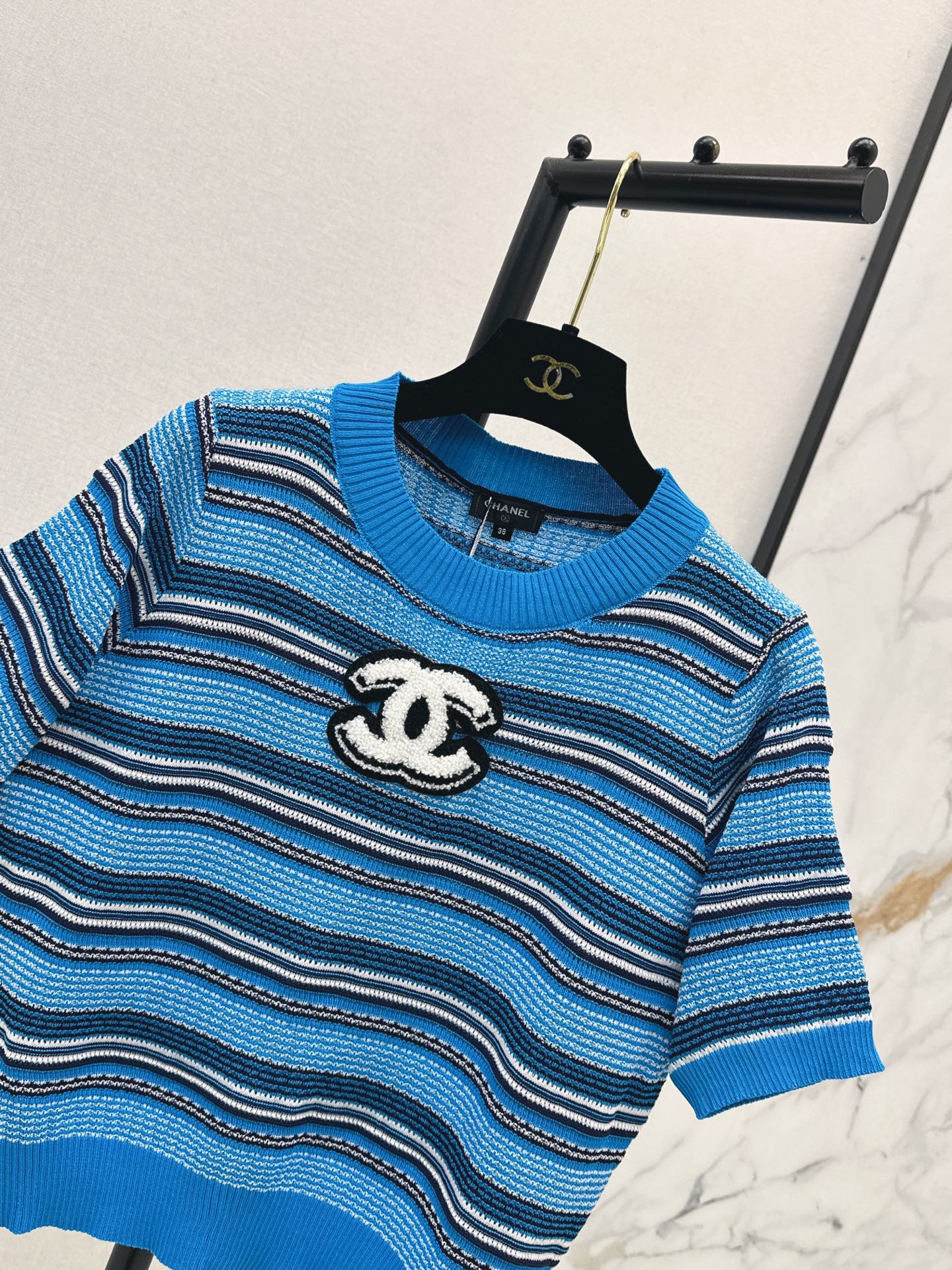 26SS - New Logo-Decorated Short-Sleeve T-Shirt