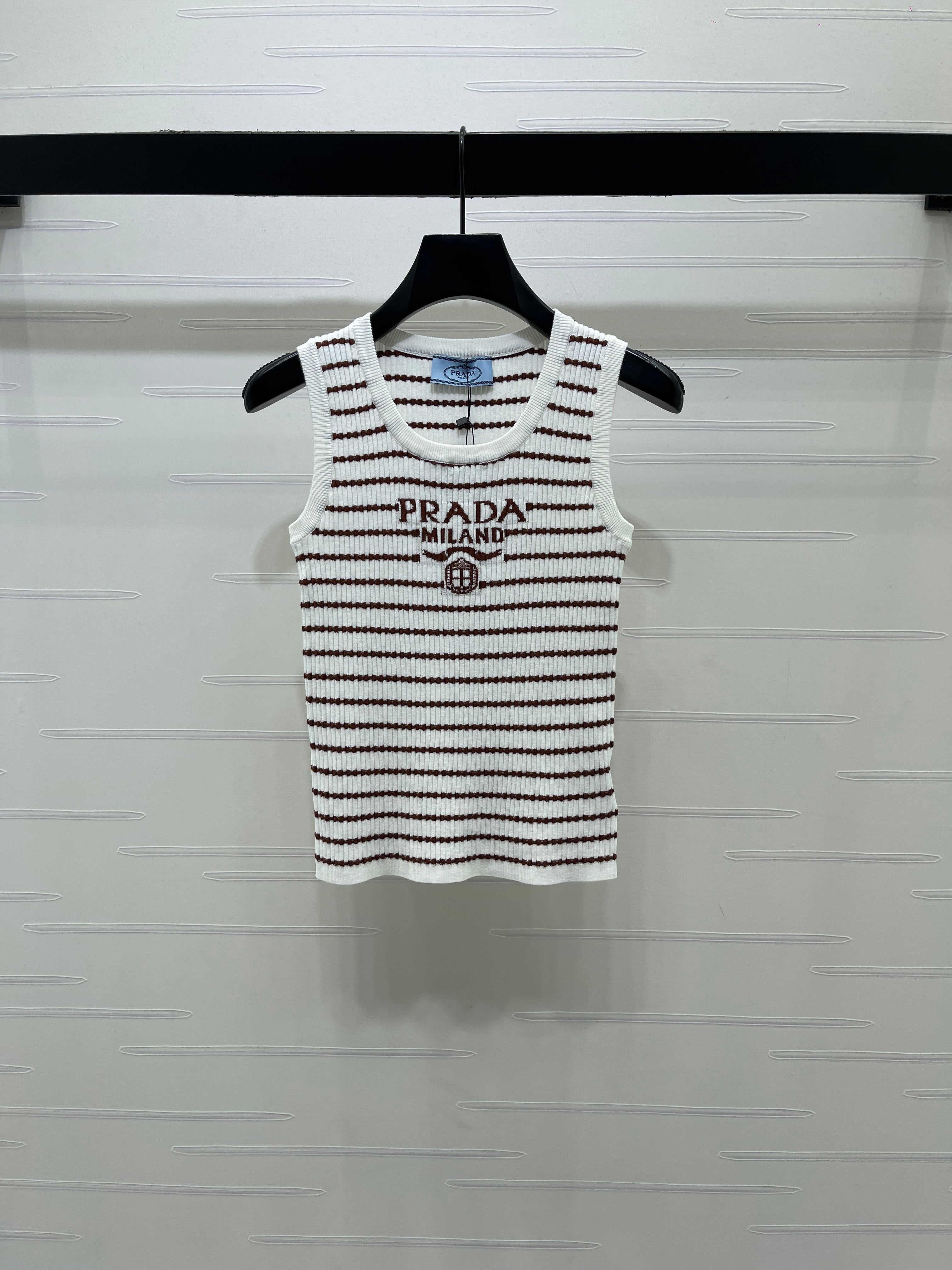 Color-block striped knit vest