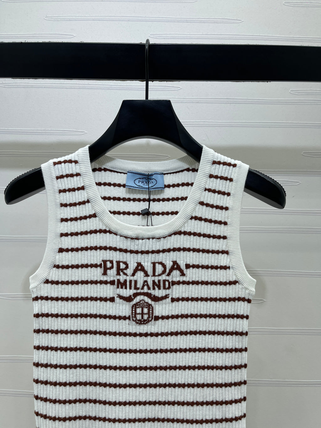 Color-block striped knit vest