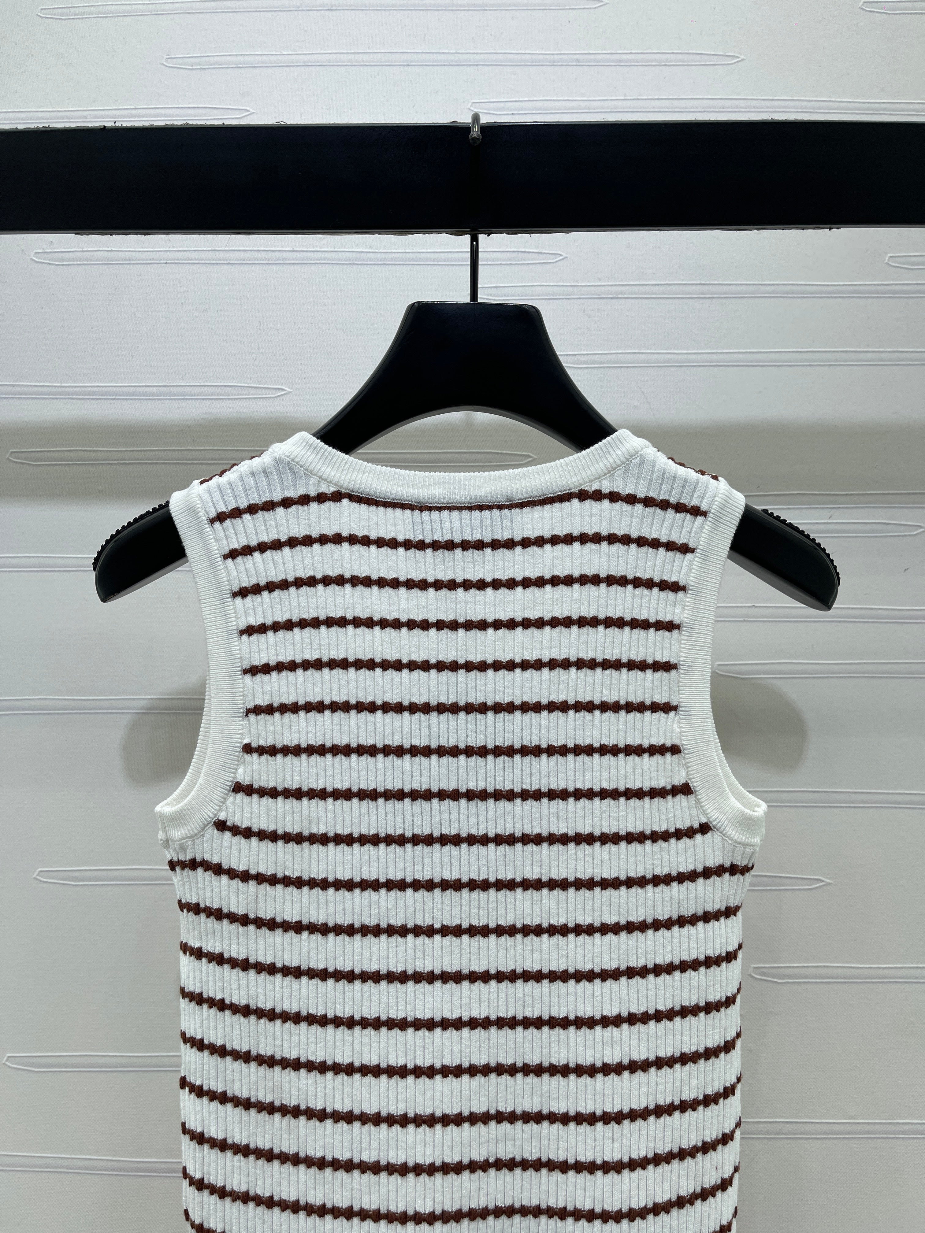Color-block striped knit vest