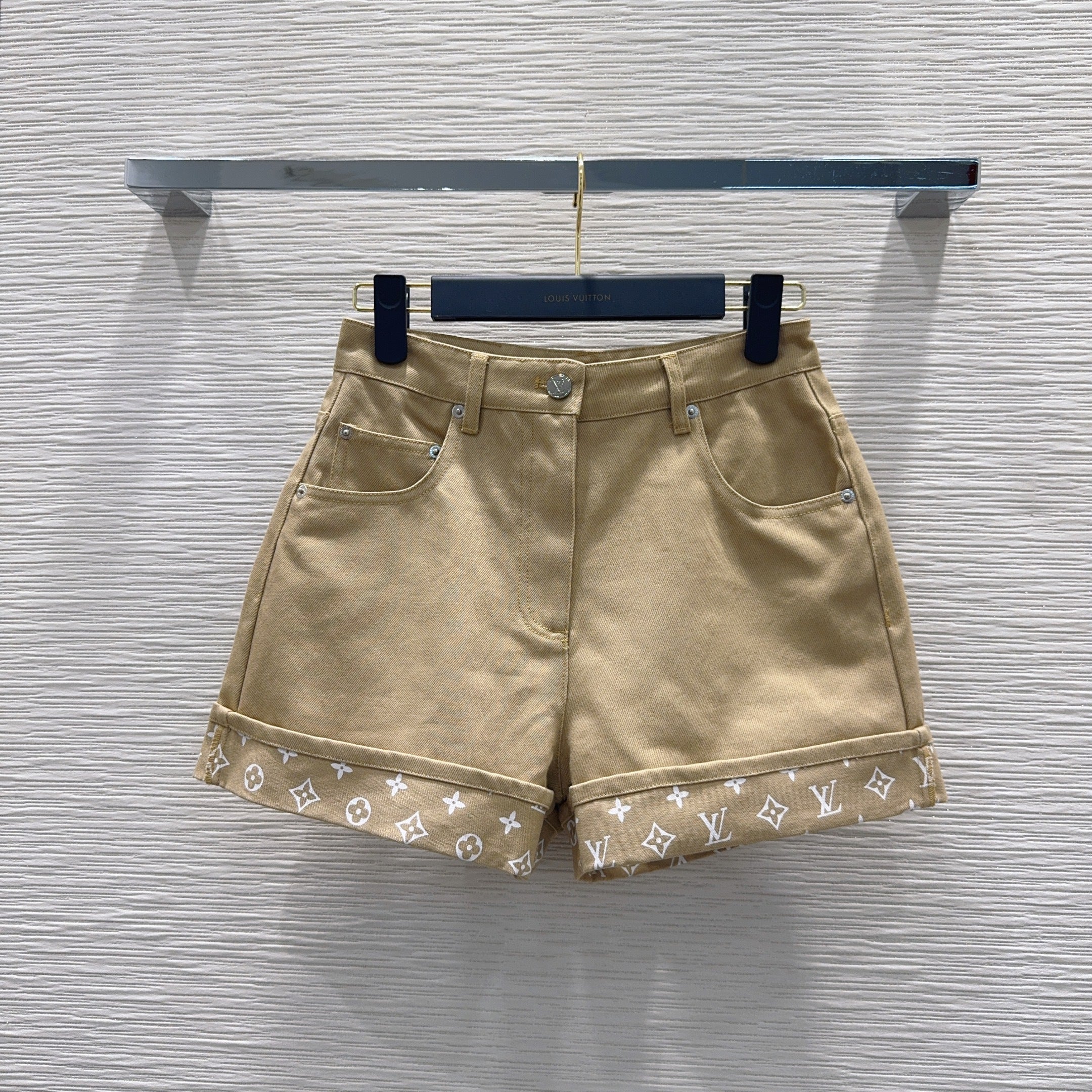 26 New Style Shorts