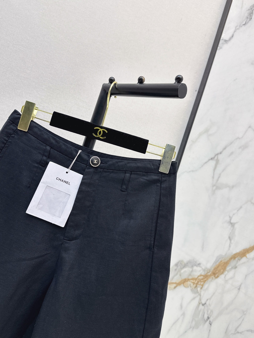 26SS — New Versatile Linen Knee-Length Shorts