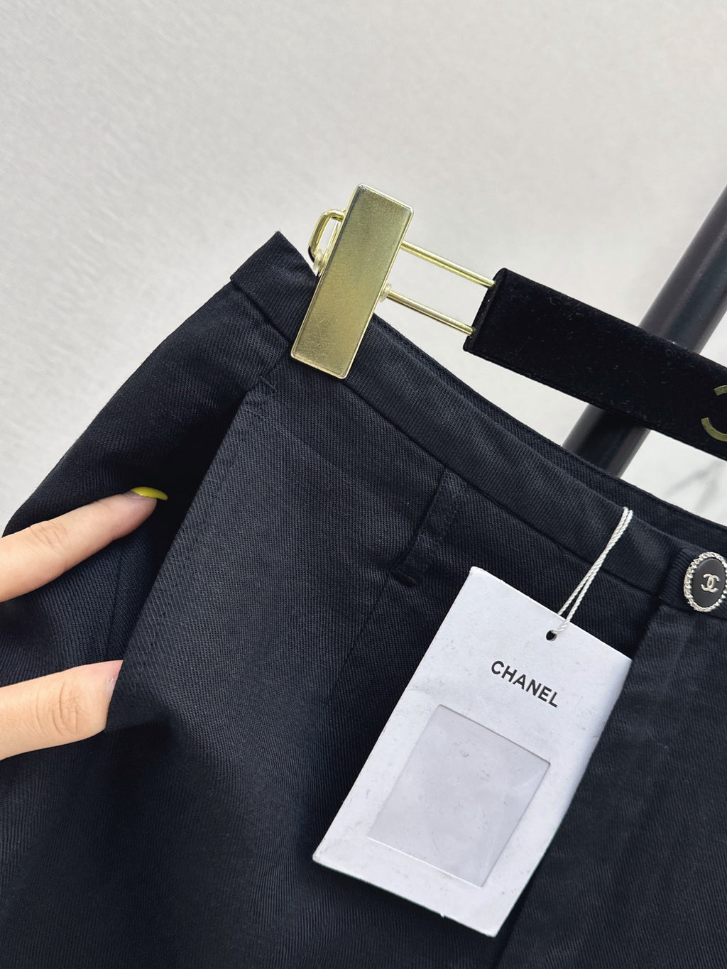 26SS — New Versatile Linen Knee-Length Shorts