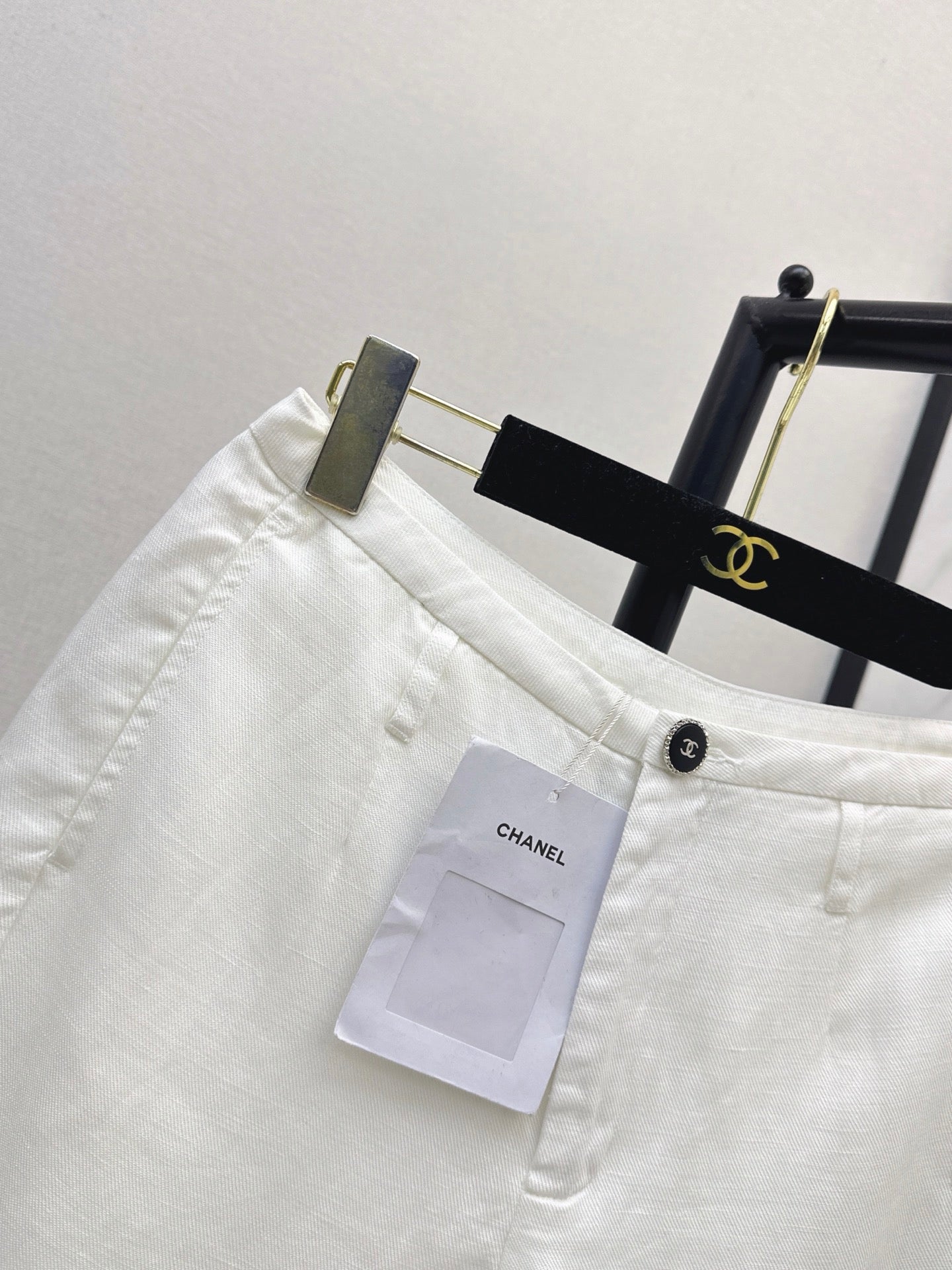 26SS — New Versatile Linen Knee-Length Shorts