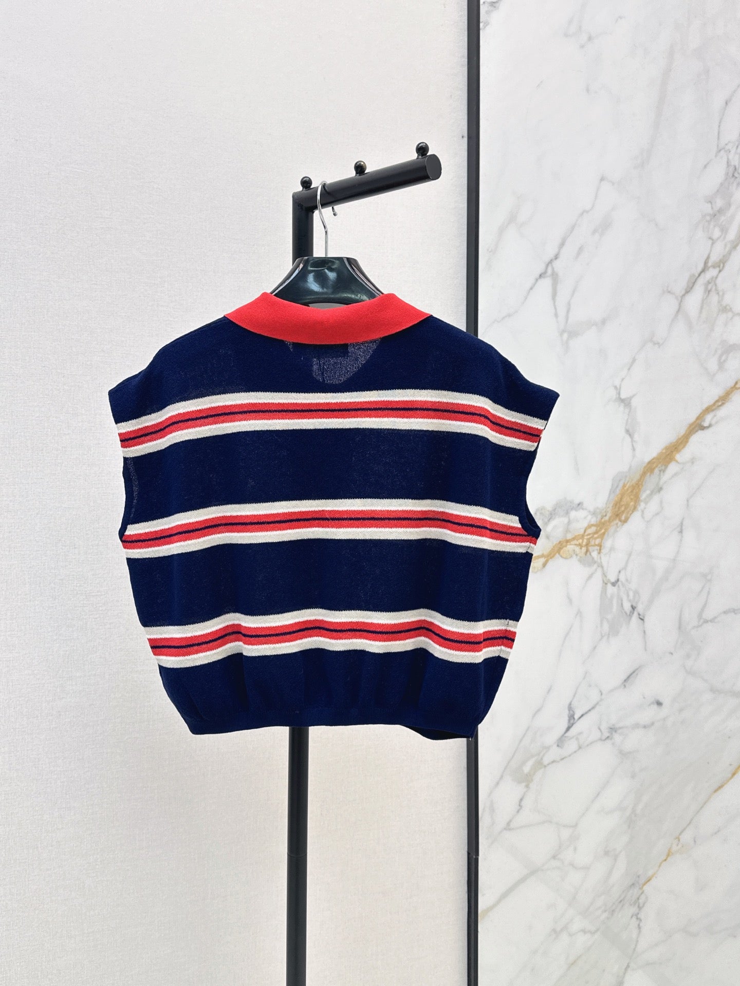 26SS — New Sleeveless Striped Knit Top