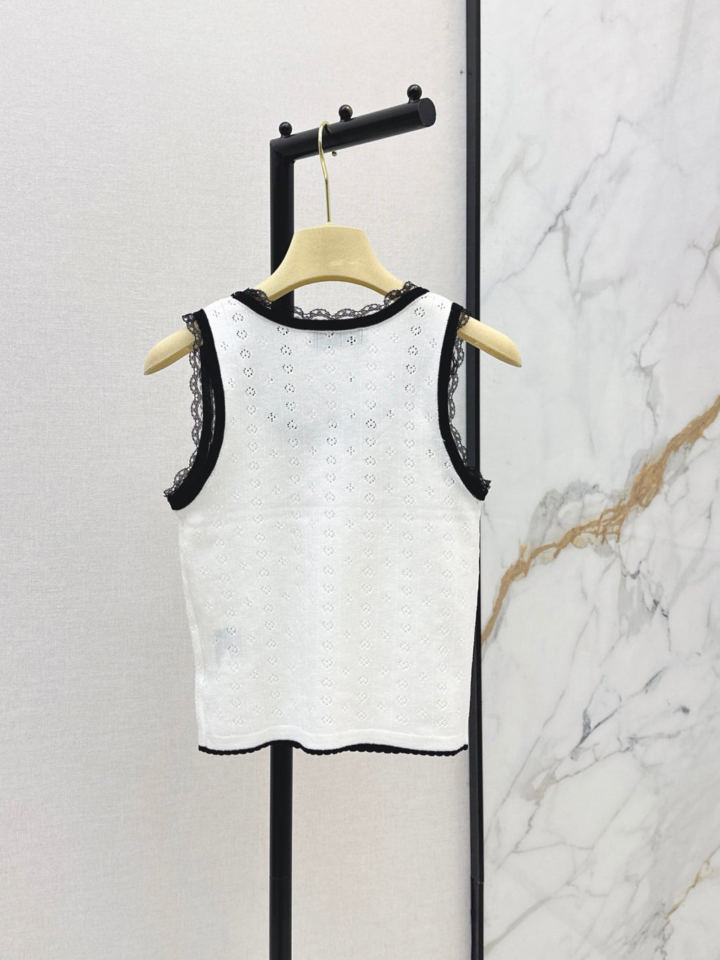 26SS — New Lace-Trimmed Knit Tank Top