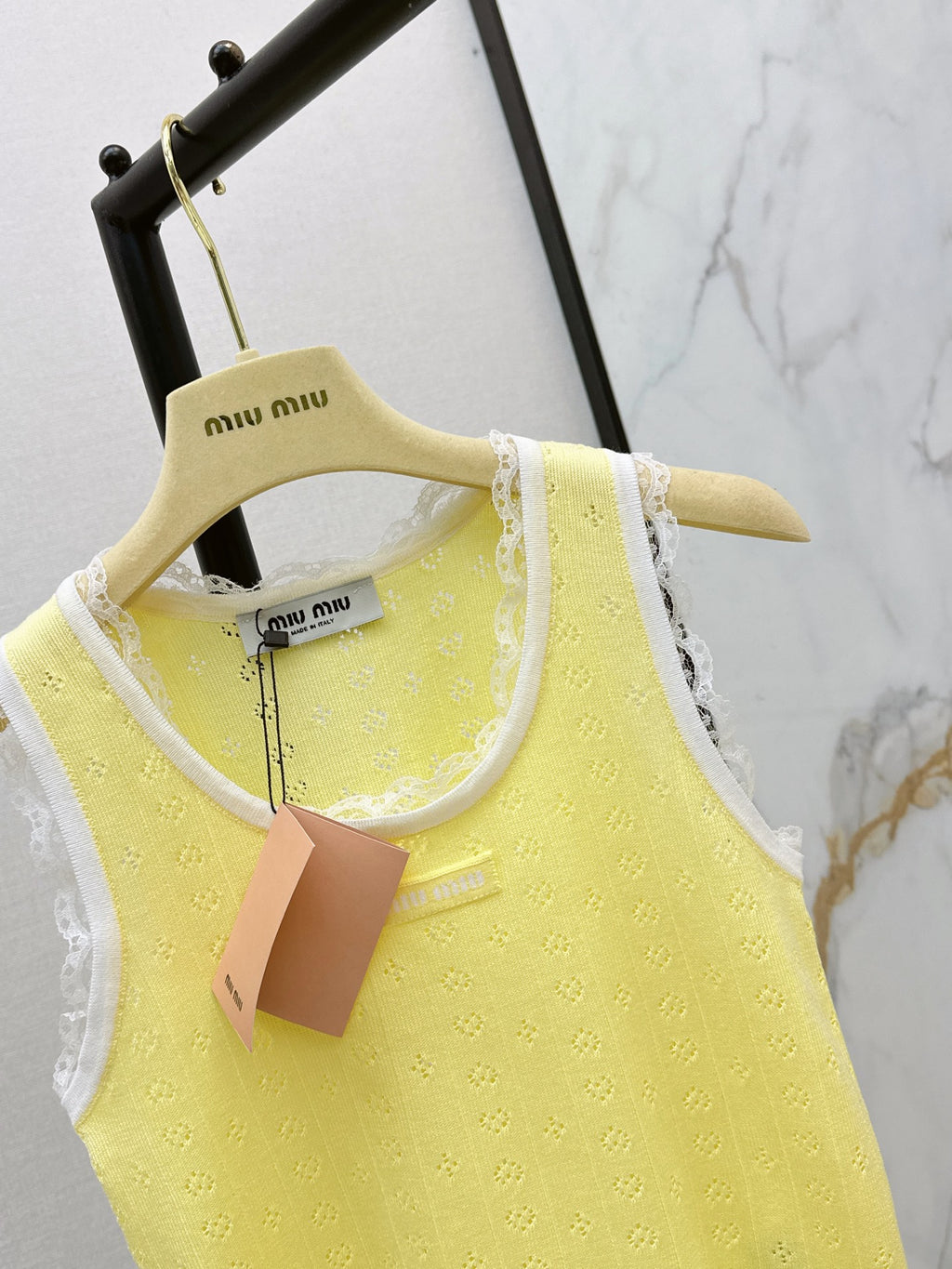 26SS — New Lace-Trimmed Knit Tank Top