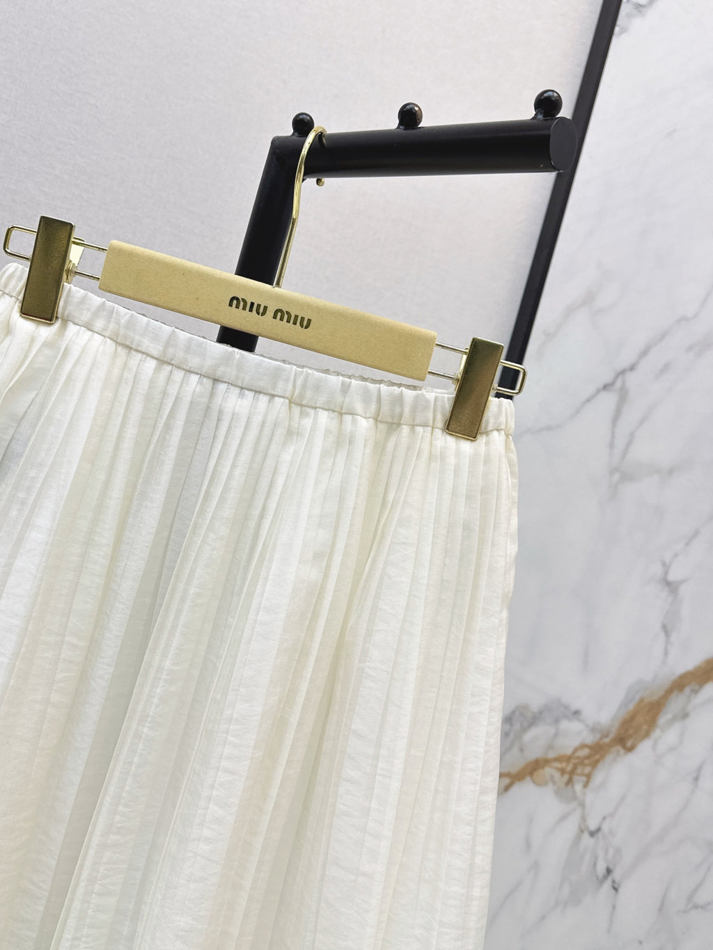 26SS — New Pleated Midi Skirt