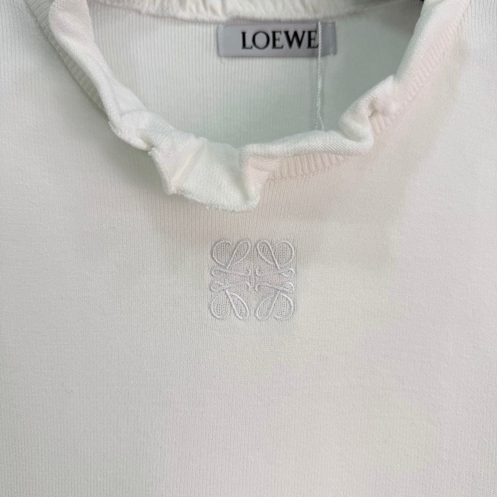 26 New White Ruffled Sleeveless Vest
