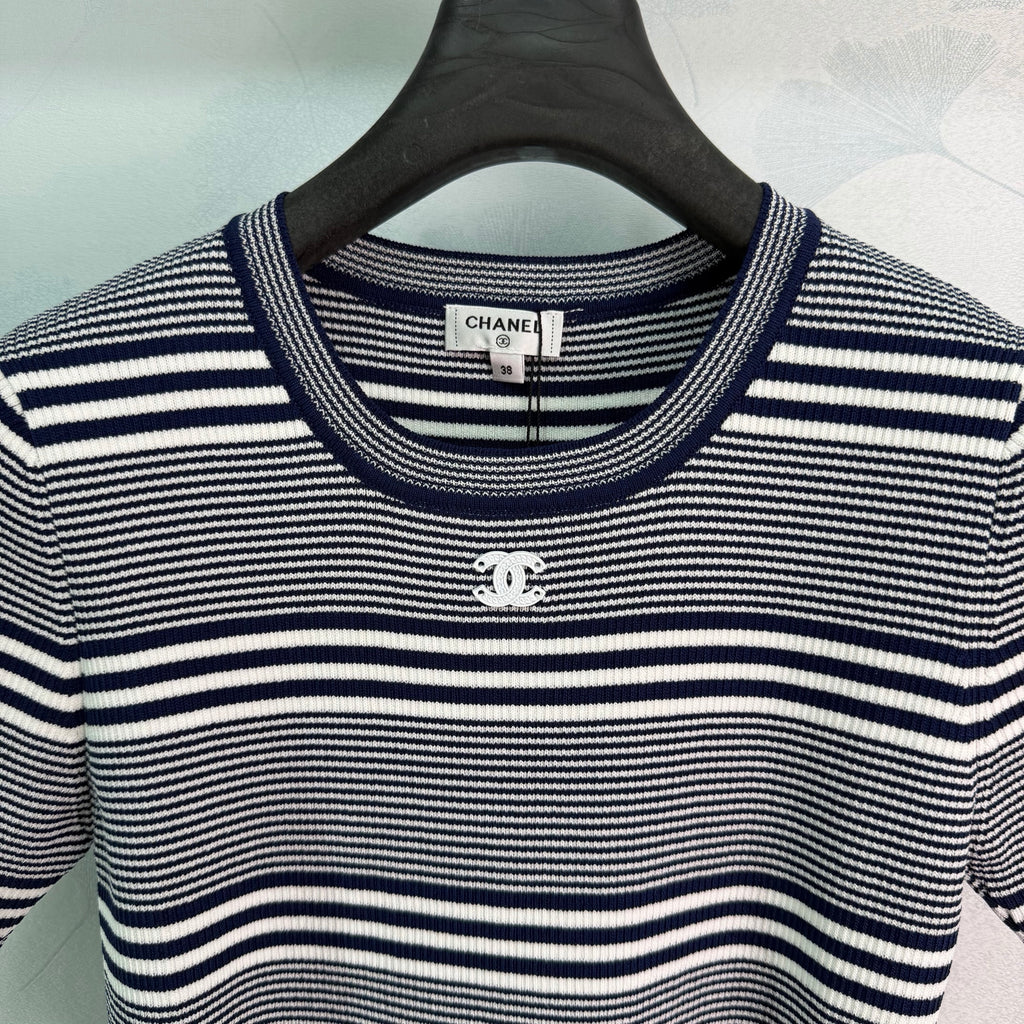 26 New Striped Knit Short-Sleeve T-Shirt