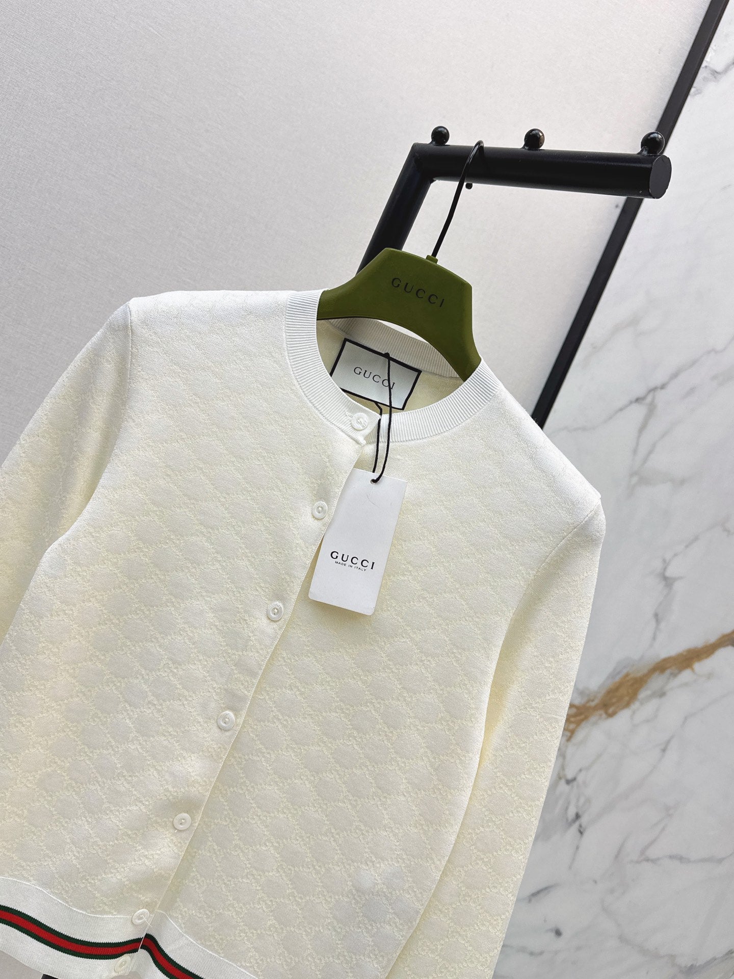 26SS — New Color-Blocked Crew Neck Cardigan