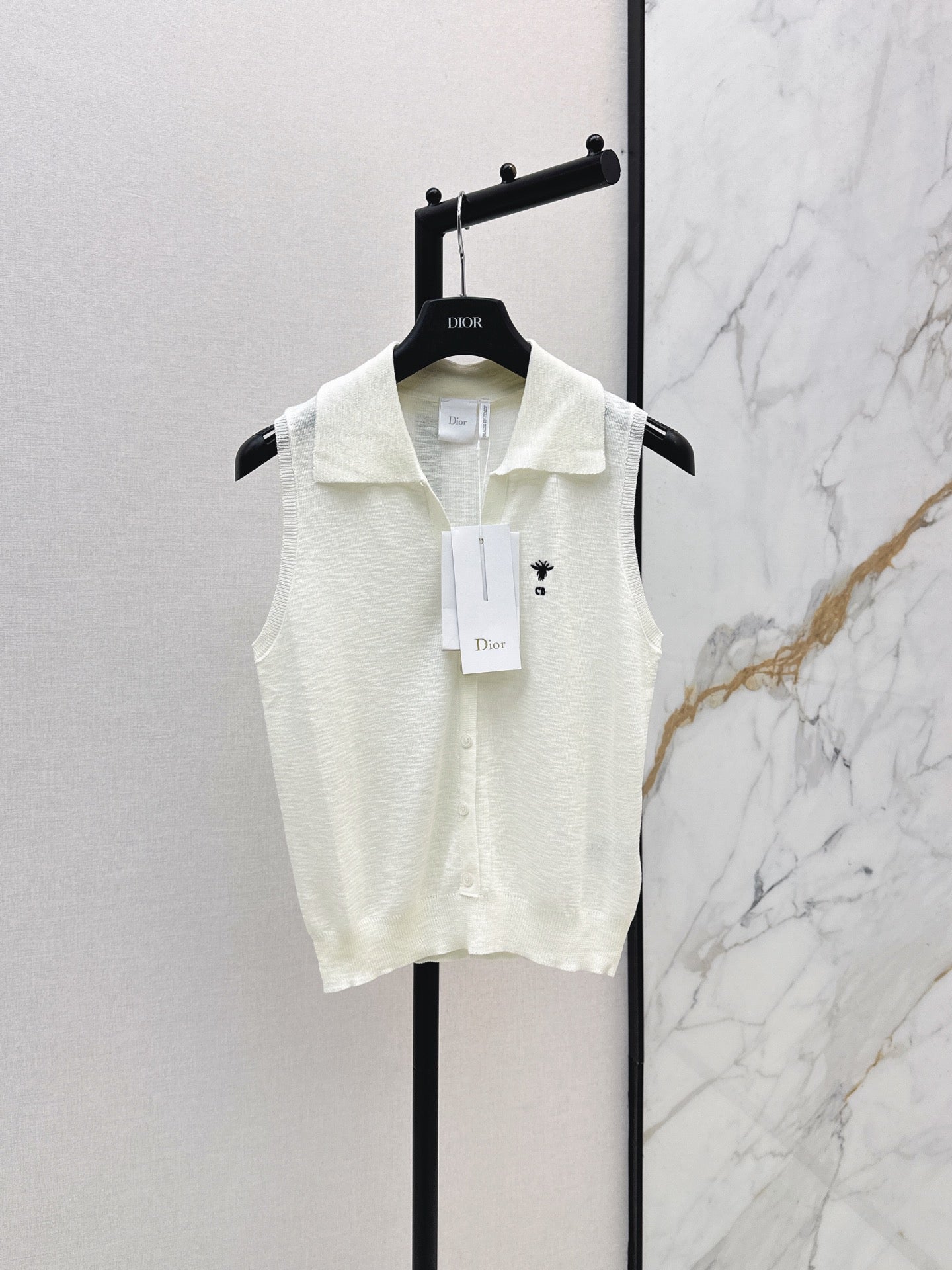 26SS — New Sleeveless Collared Knit Sweater