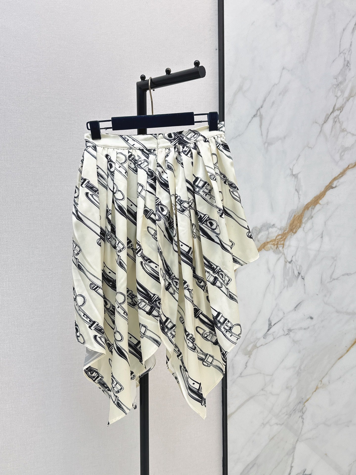 26SS — New Saddle Leather Buckle Printed Irregular Half Skirt