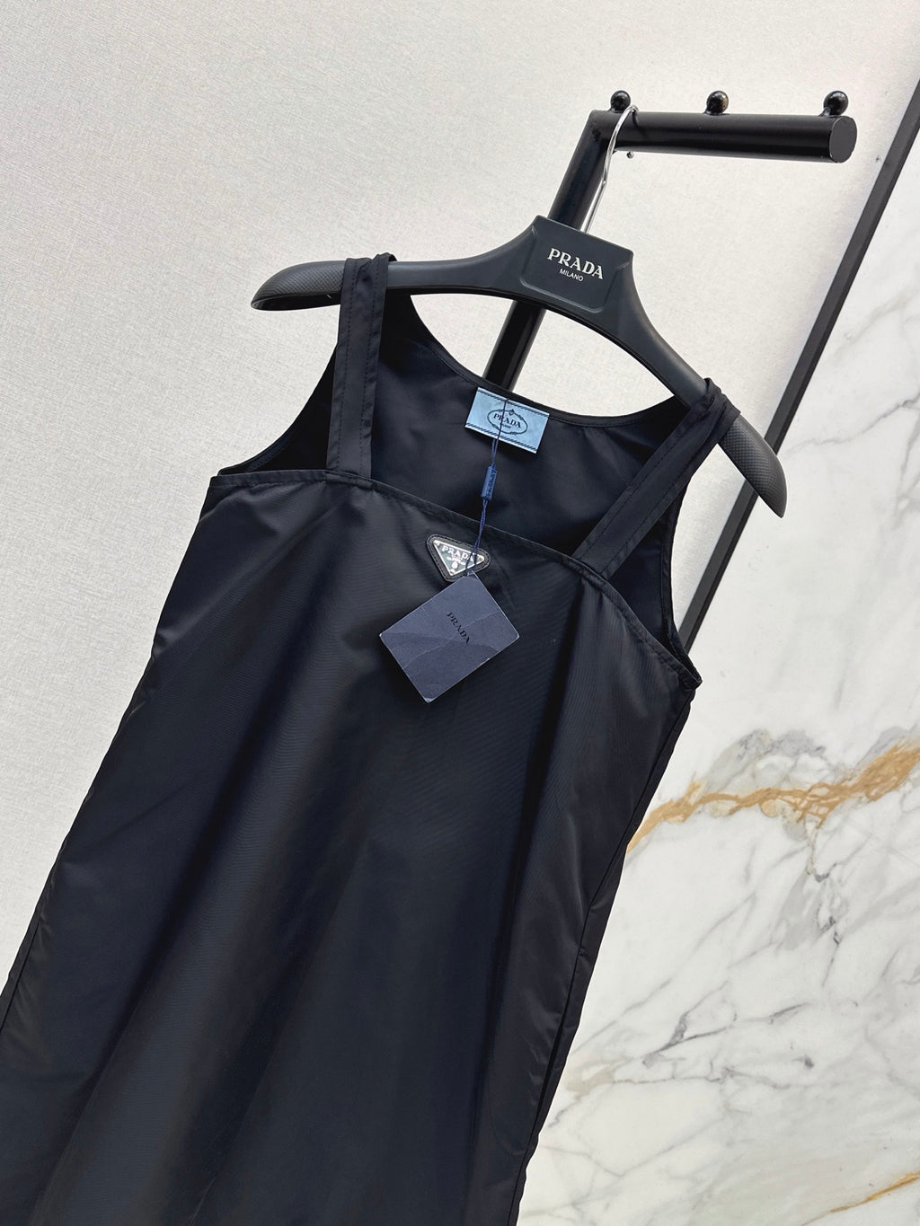 26SS — New Sleeveless Nylon Dress