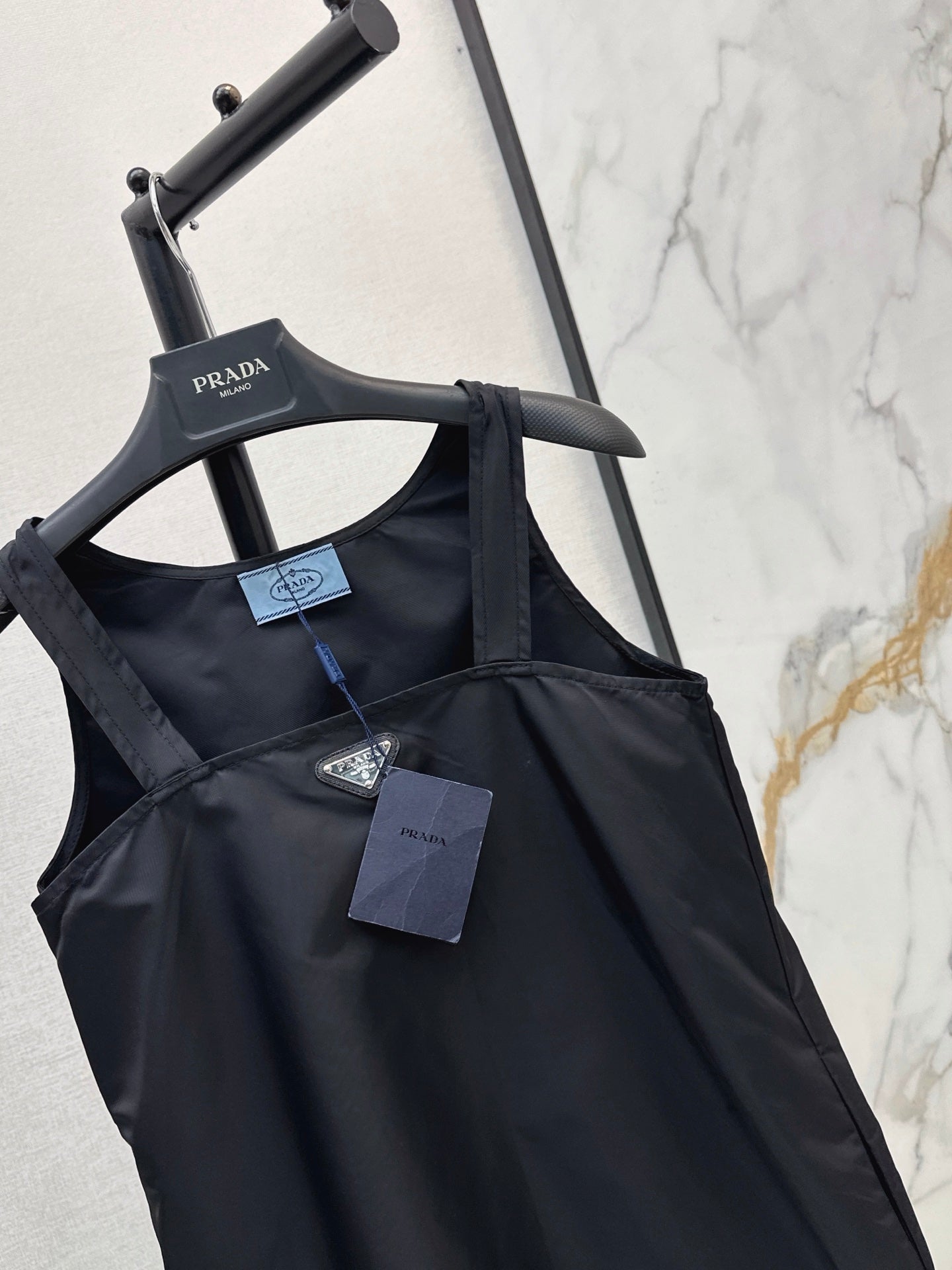 26SS — New Sleeveless Nylon Dress