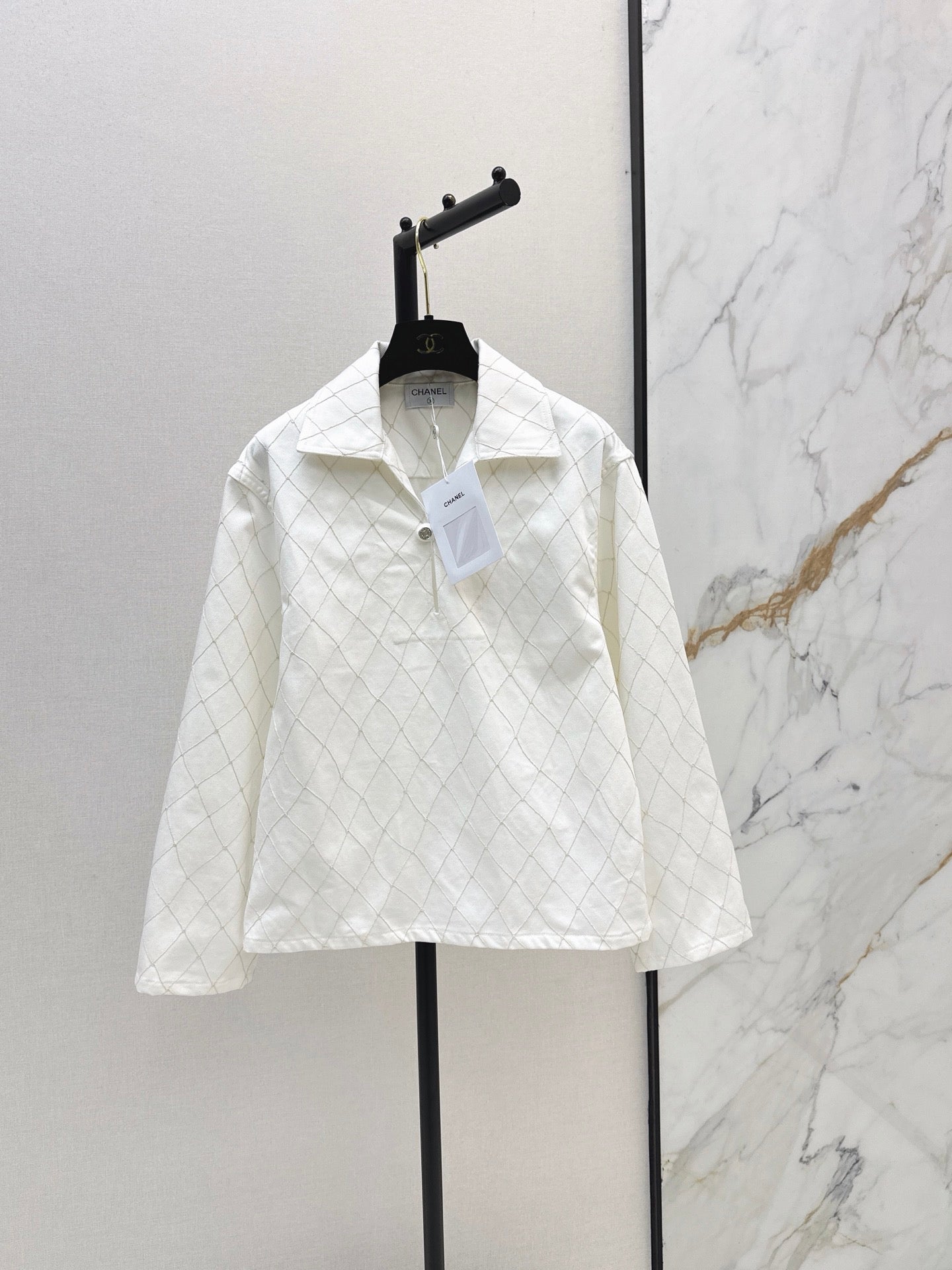 26SS — New Embroidered Diamond Pattern Denim Top