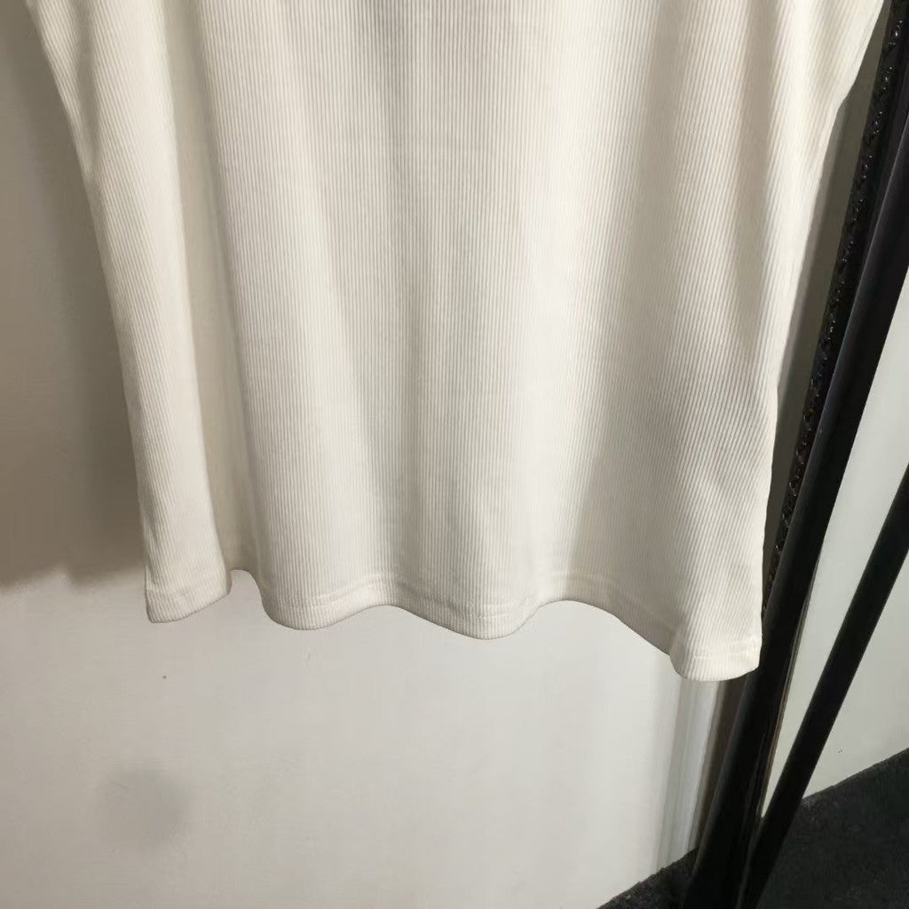 Red logo embroidered cotton vest